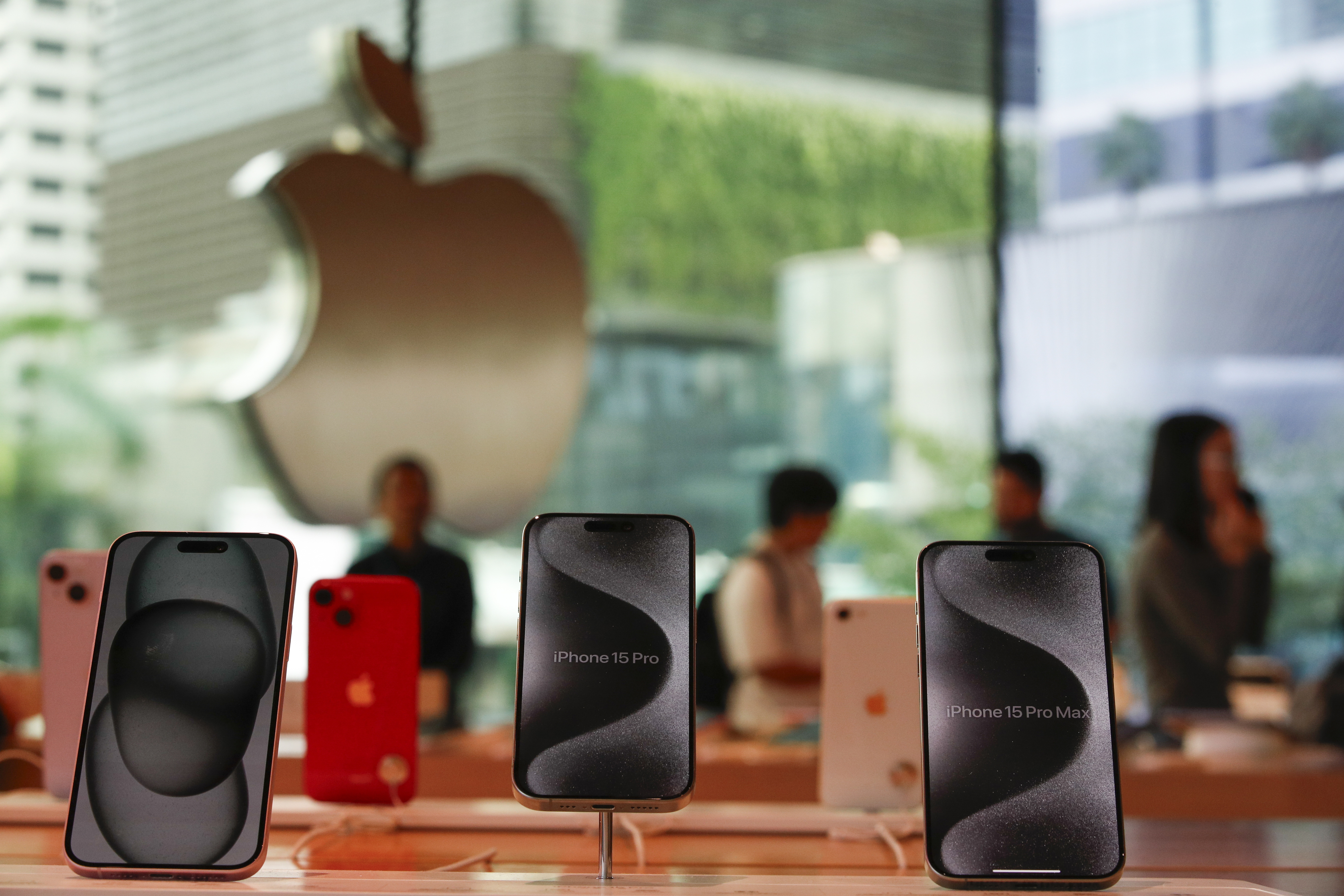 iPhone 15 hits shelves in Thailand