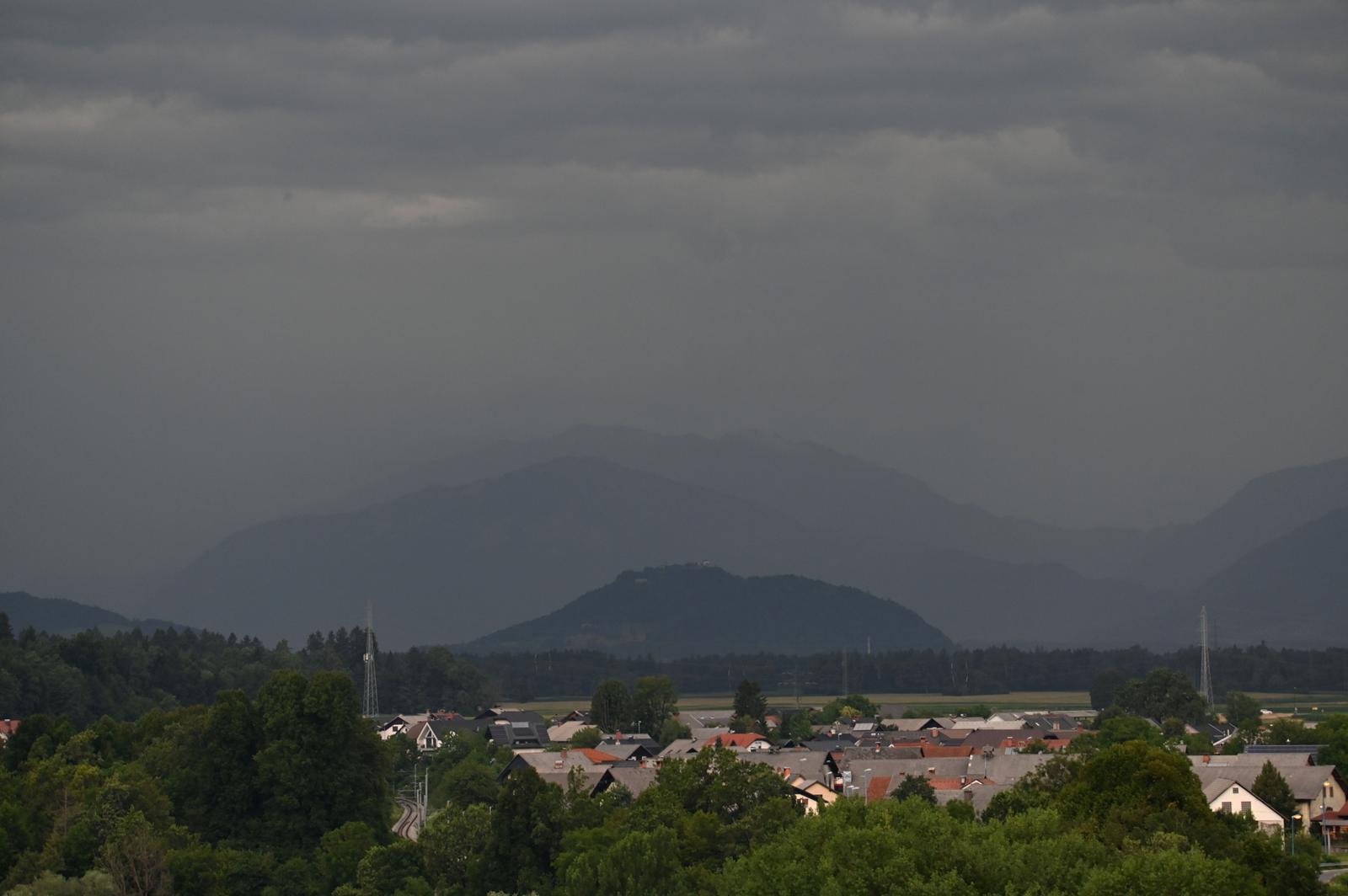 18.07.2023., Goricane, Slovenija . Tmurni oblaci na nebu prije pocetka nevremena. 
 Photo: Ziga Zivulovic jr./PIXSELL/F.A. BOBO