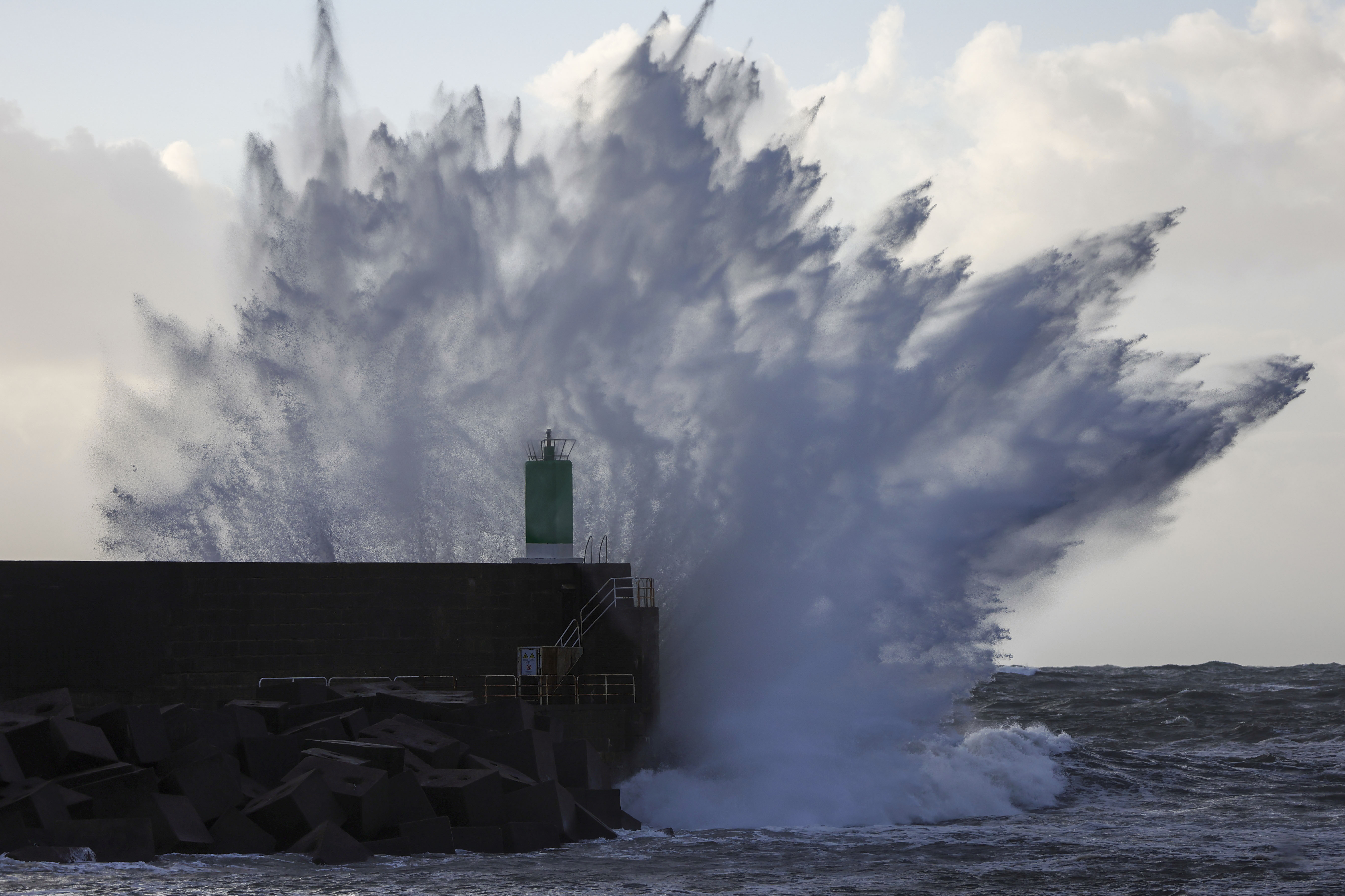 Storm Ciaran hits Spain
