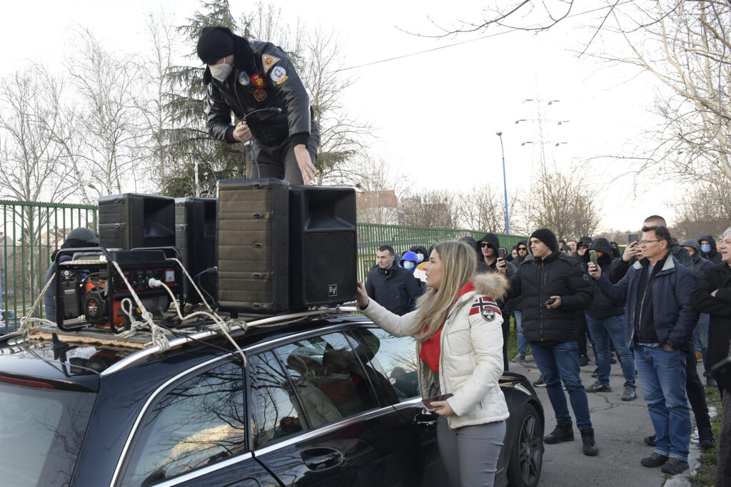 Beograd 16.03.2023 Splavovi protest  ispred Šapićeve vile