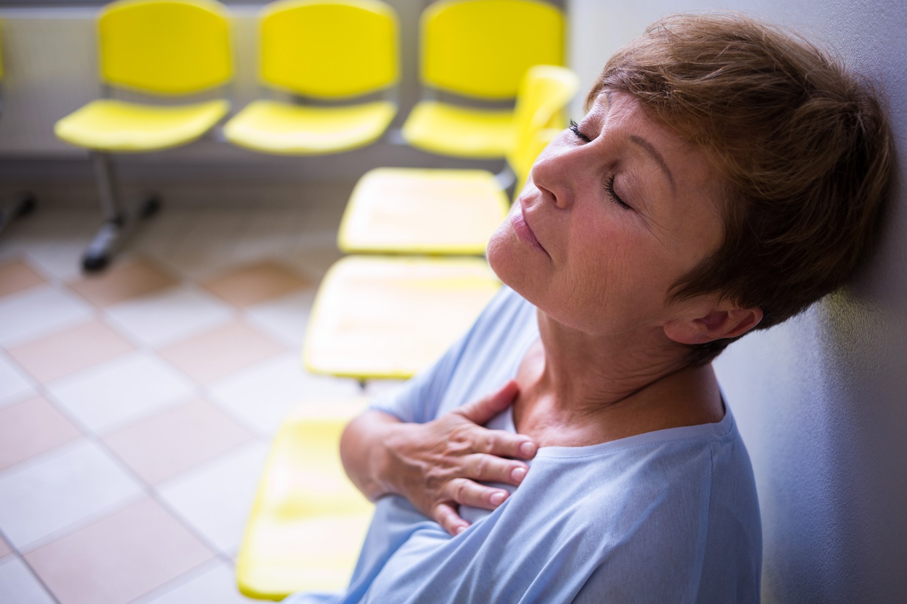 Patient sitting in a waiting room of a hospital,Image: 309199212, License: Rights-managed, Restrictions: , Model Release: yes, Credit line: Wavebreak Media LTD / Wavebreak / Profimedia