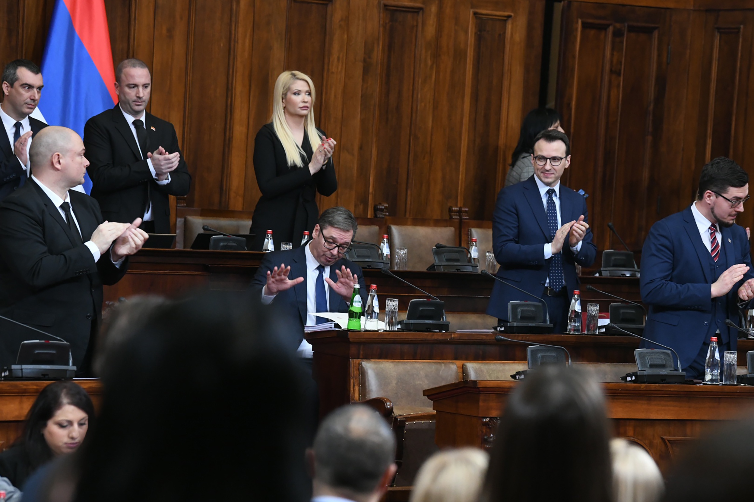 Beograd 02.02.2023. Sednica Skupstine Srbije, skupstina, izvestaj o pregovorima sa Pristinom,, aplauz, Aleksandar Vucić