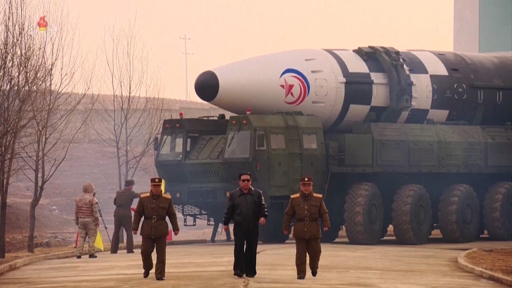 Kim Džong Un lično rukovodio testiranjem balističke rakete