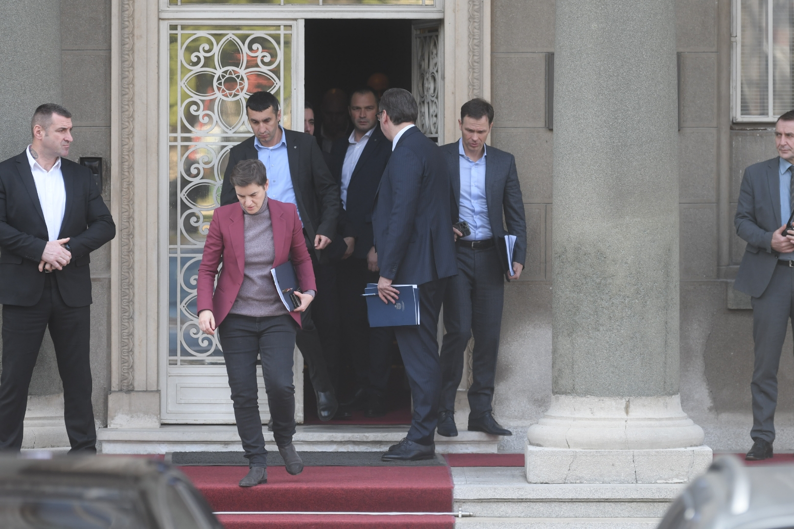 Beograd 07.02.2023. Ministri Srpske napredne stranke na razgovorima sa predsednikom Srbije Aleksandrom Vučićem, u predsedništvu Srbije. Predsedništvo Srbije, SNS, ministri, razgovor Foto: Dragan Mujan/Nova.rs