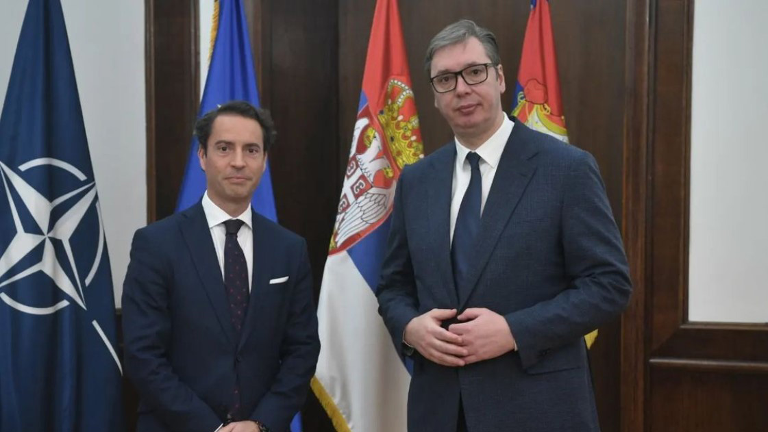 Havijer Kolomina i Aleksandar Vučić Foto: Instagram/buducnostsrbijeav