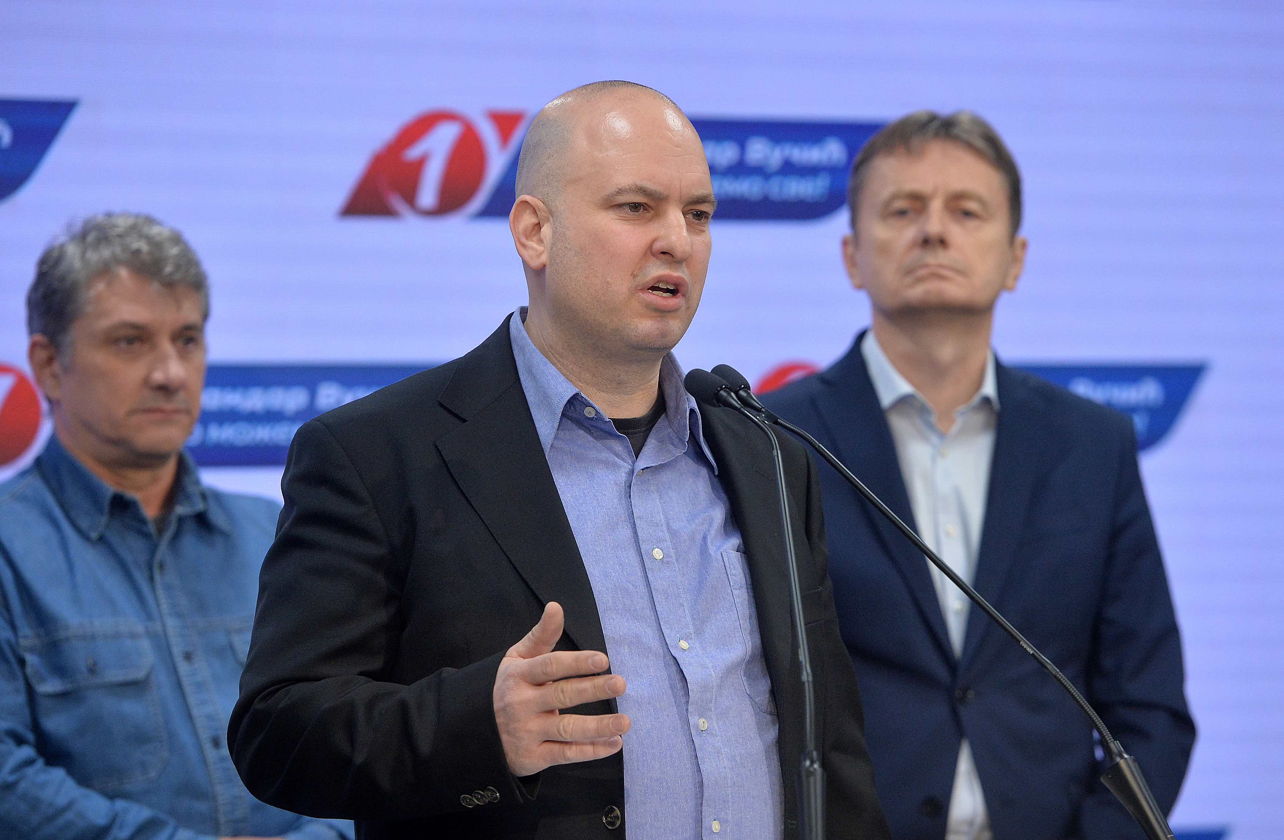 Beograd, 14. februara 2023. - Predsednik Izvršnog odbora Srpske napredne stranke (SNS) Darko Glišić održao je konferenciju za medije. Odbornik u Skupštini Grada Beograda Vuk Stanić je govorio na konferenciji za medije. FOTO TANJUG/ ZORAN ŽESTIĆ/ bg