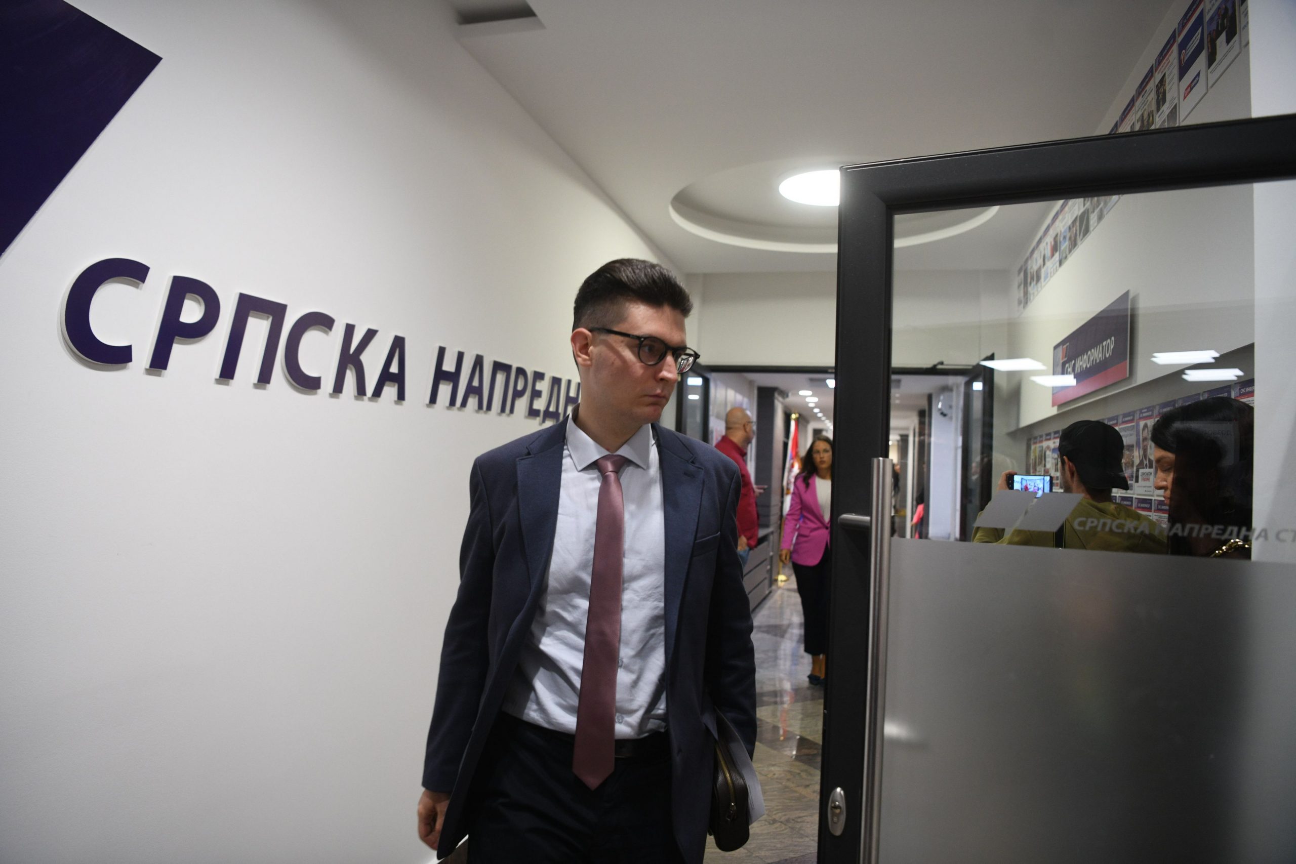 Beograd 24. avgust 2022. Sednica Predsednistva Srpske napredne stranke (SNS Srpska napredna stranka) oko izbora novog premijera Foto:Filip Krainčanić/Nova.rs