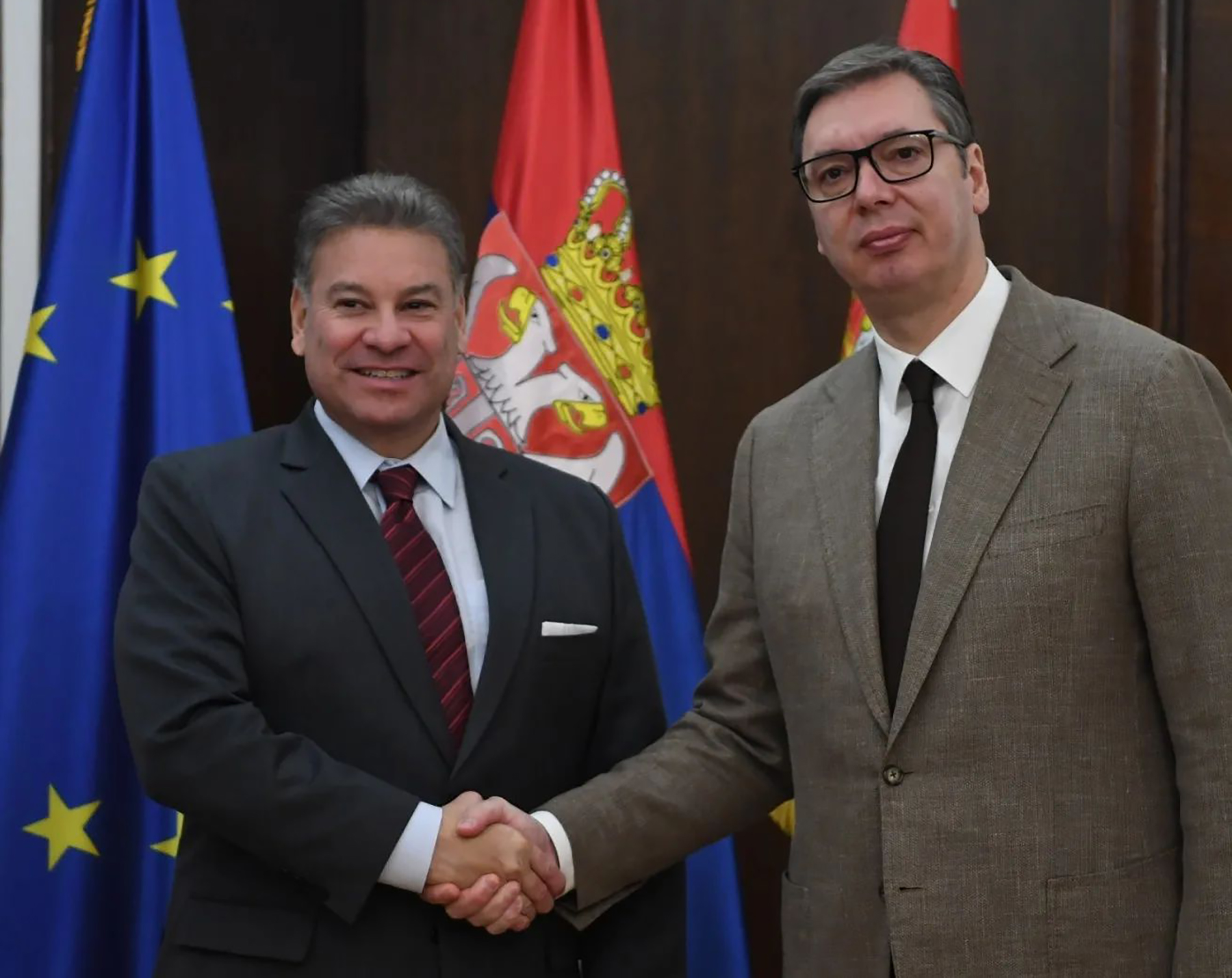Gabrijel Eskobar, Aleksandar Vučić