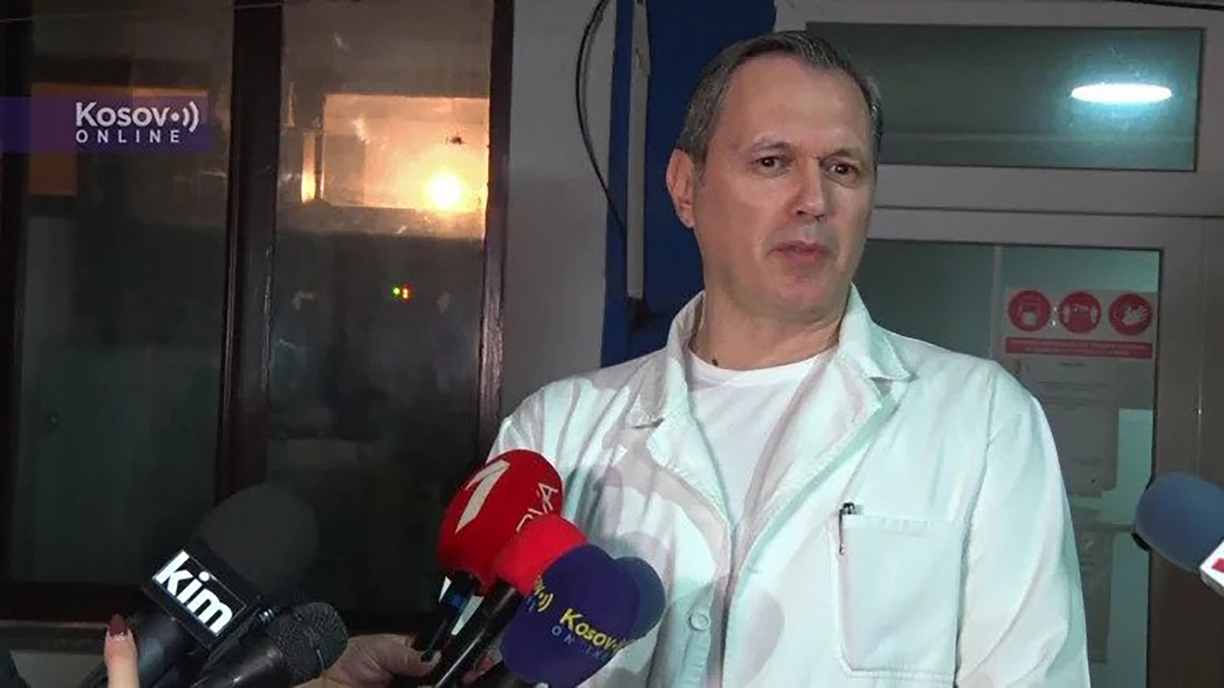 Hirug Božidar Odalović u Gračanici, kazao je da su Miloš i Stefan Stojanović van životne opasnosti, nakon izvršene hiruške intervencije.