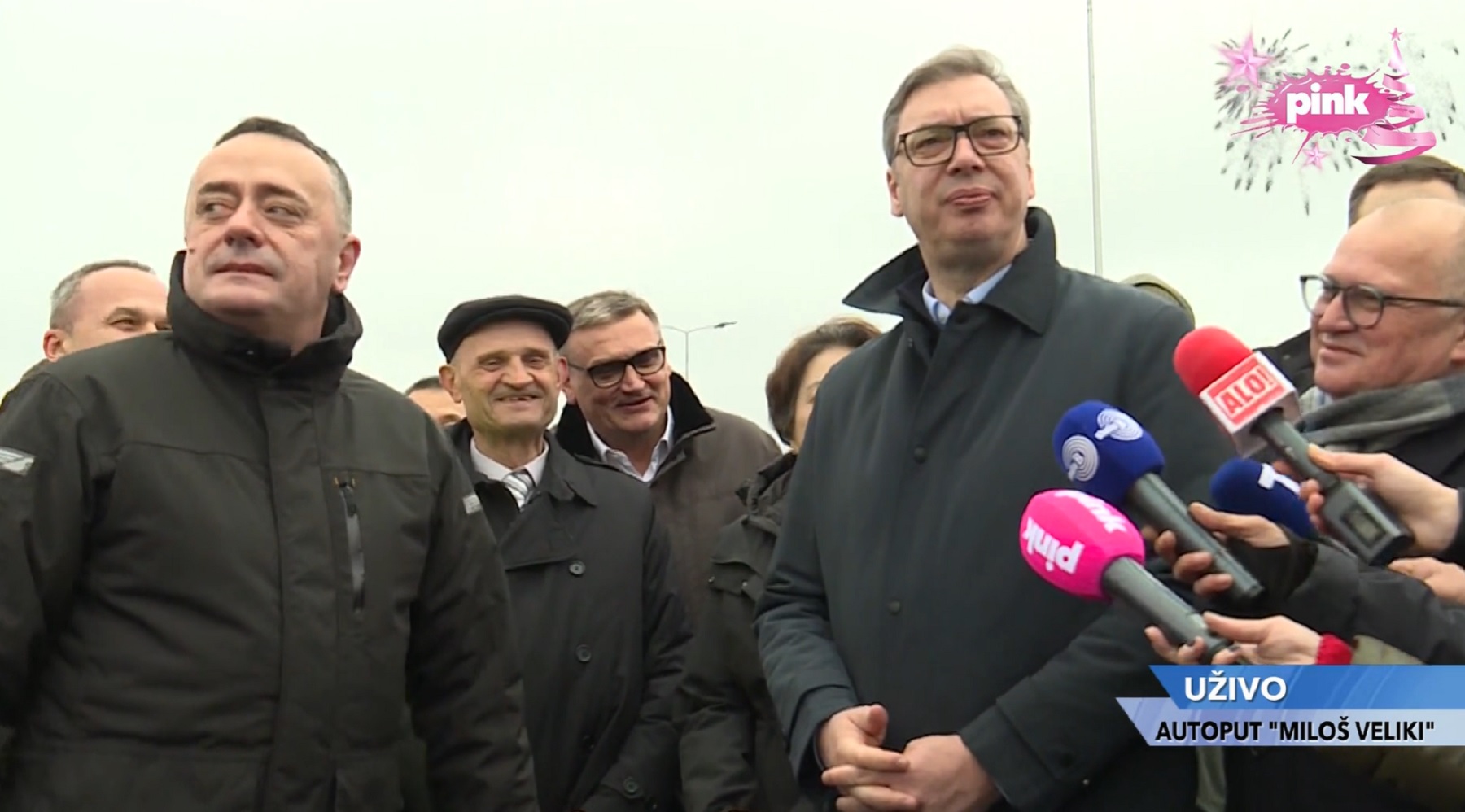 Aleksandar Antić, Zoran Drobnjak, Čen Bo, Aleksandar Vučić Foto: Printscreen/Tv Pink