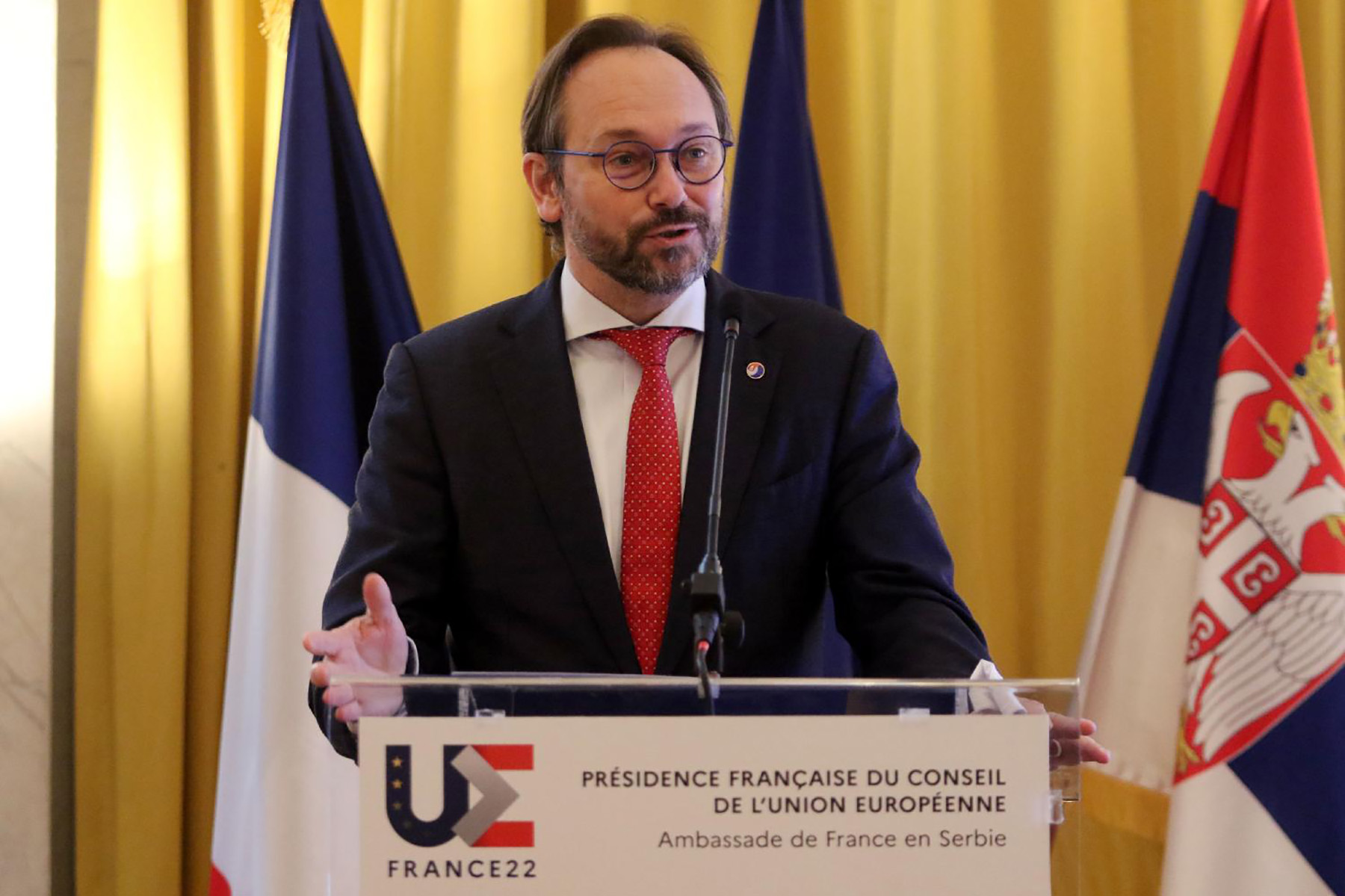 Mesto: Beograd
Datum: Thu Dec 16 15:47:33 CET 2021
Dogadjaj: POLITIKA/EVROSERVIS -  Prijem povodom početka francuskog predsedavanja Savetom Evropske unije.
Fotoreporter: Božana Pavlica
Ličnosti: Emanuele Žiofre
Izvor: FoNet