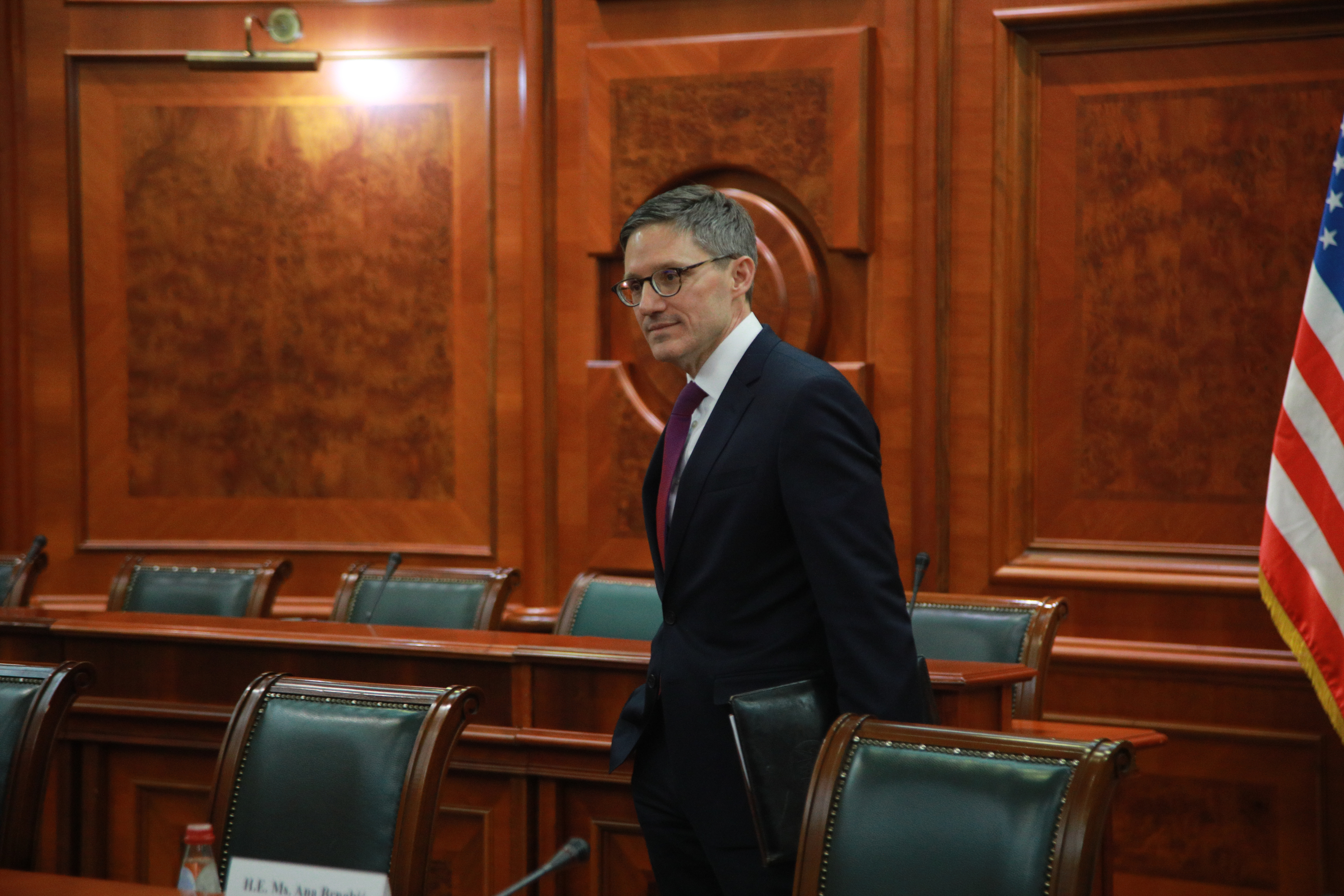 The Prime Minister of the Republic of Serbia, Ana Brnabic, met with the special adviser of the Secretary of State of the United States of America, Derek Schole.
