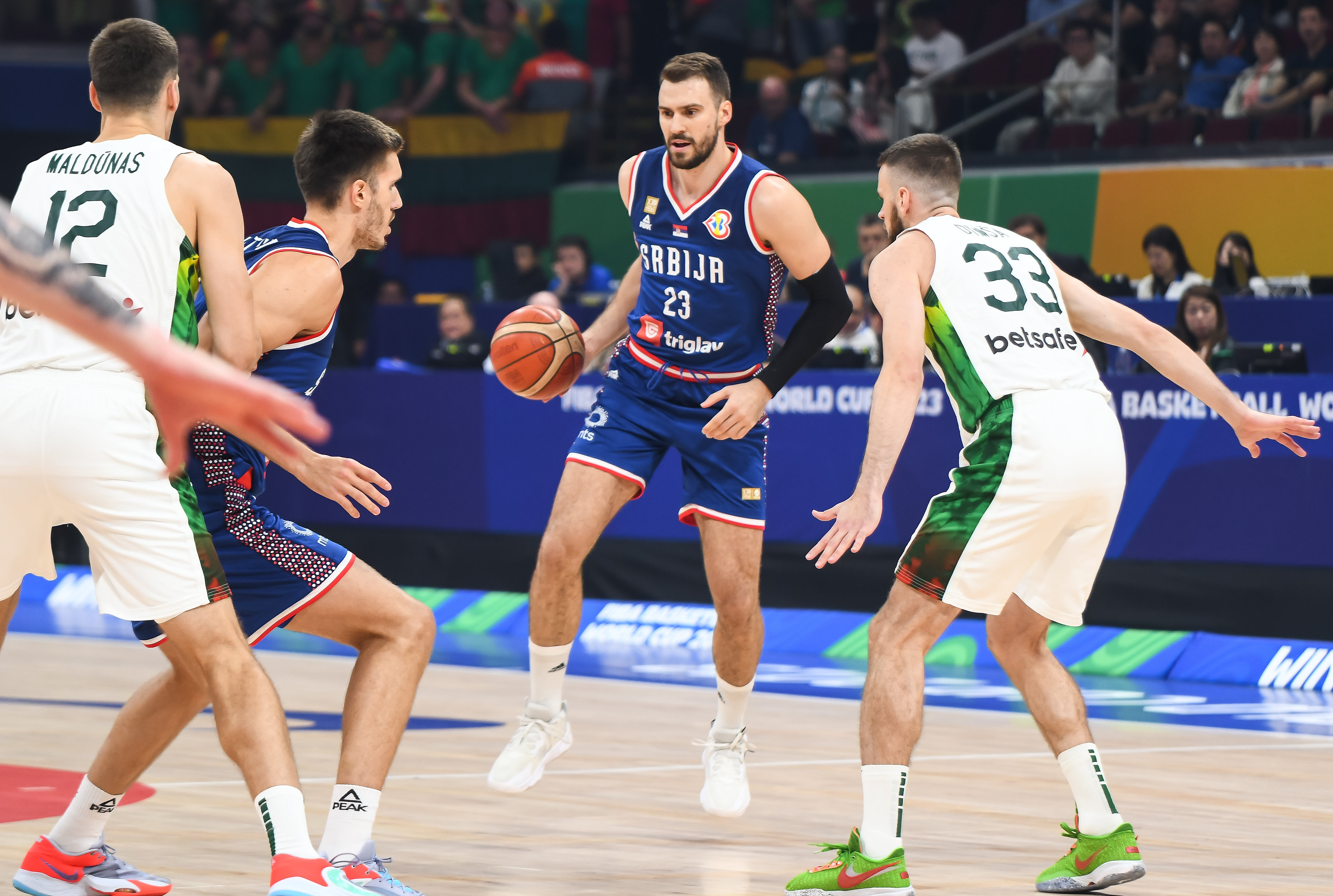 during the FIBA World Cup 2023 Quarter-Finals match between Srbija and Litvanija at Araneta Coliseum on September 05, 2023 in Manila, Philippines. (Photo by Starsport.rs ©)
