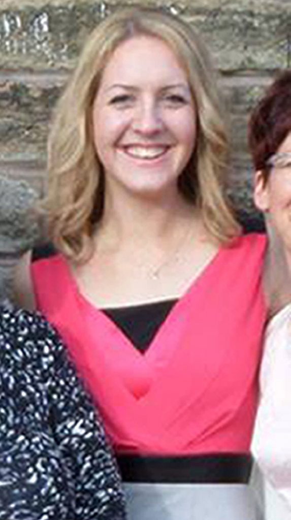 1664915977-profimedia-0376947337-573x1024.jpg
