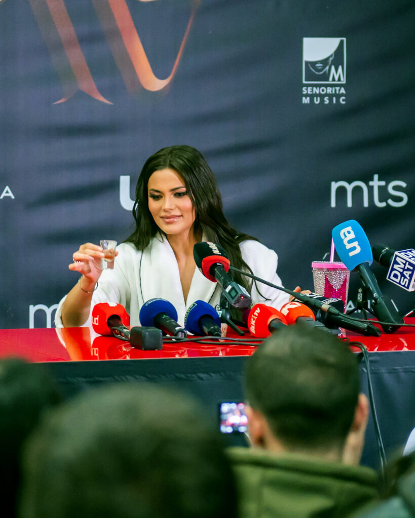 Milica Pavlović, koncert u Štark areni 23.12.2023.