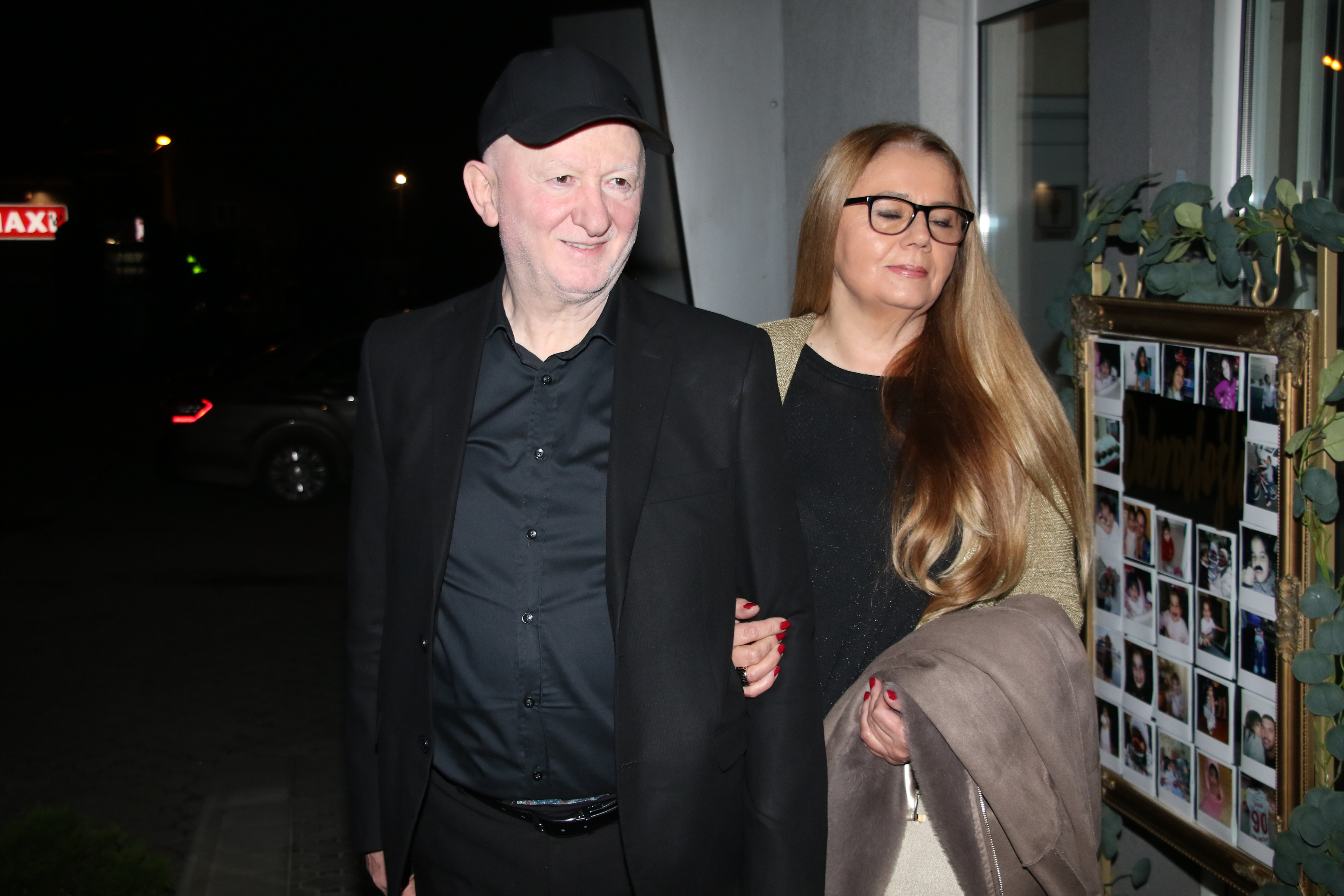 Zorica Brunclik and Miroljub Arandjelovic Kemis organized the coming of age celebration of their granddaughter Sara.Zorica Brunclik i Miroljub Arandjelovic Kemis organizovali su proslavu punoletstva unuke Sare.