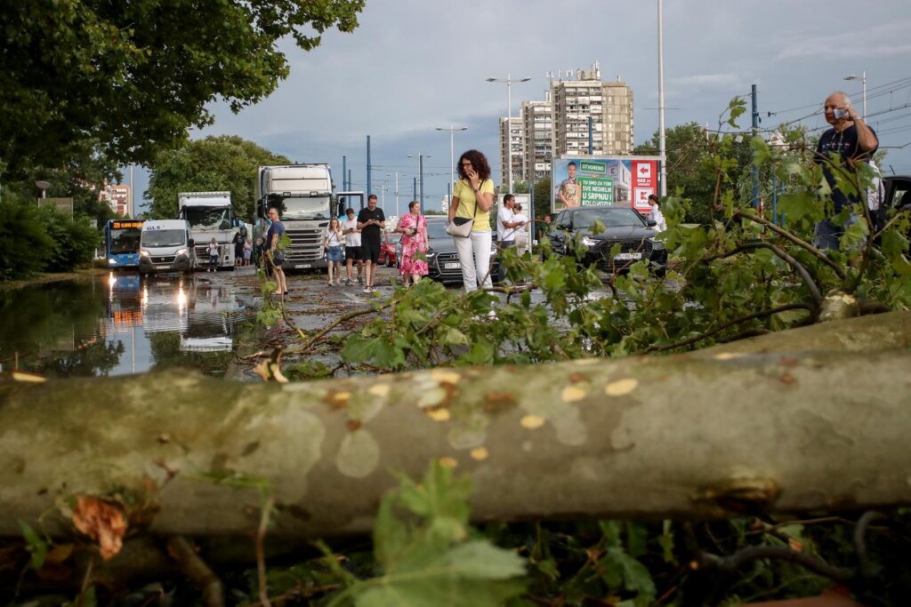 19.07.2023., Zagreb - Posljedice snaznog nevremena u Zagrebu.  Photo: Zeljko Lukunic/PIXSELL