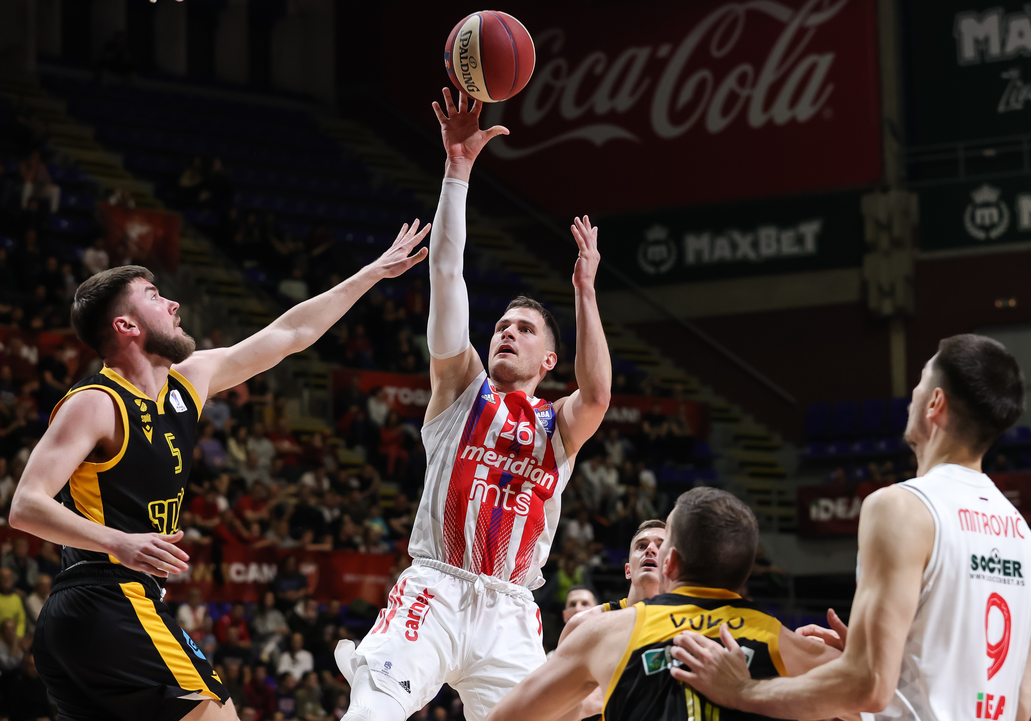 Nemanja Nedovic (R) and Roko Gizdavcic (L) during the Aba League Season 2022-2023 match between Crvena Zvezda and KK Split at Aleksandar Nikolic hall on April 17, 2023 in Belgrade, Serbia. (Photo by Srdjan Stevanovic/Starsport.rs ©)