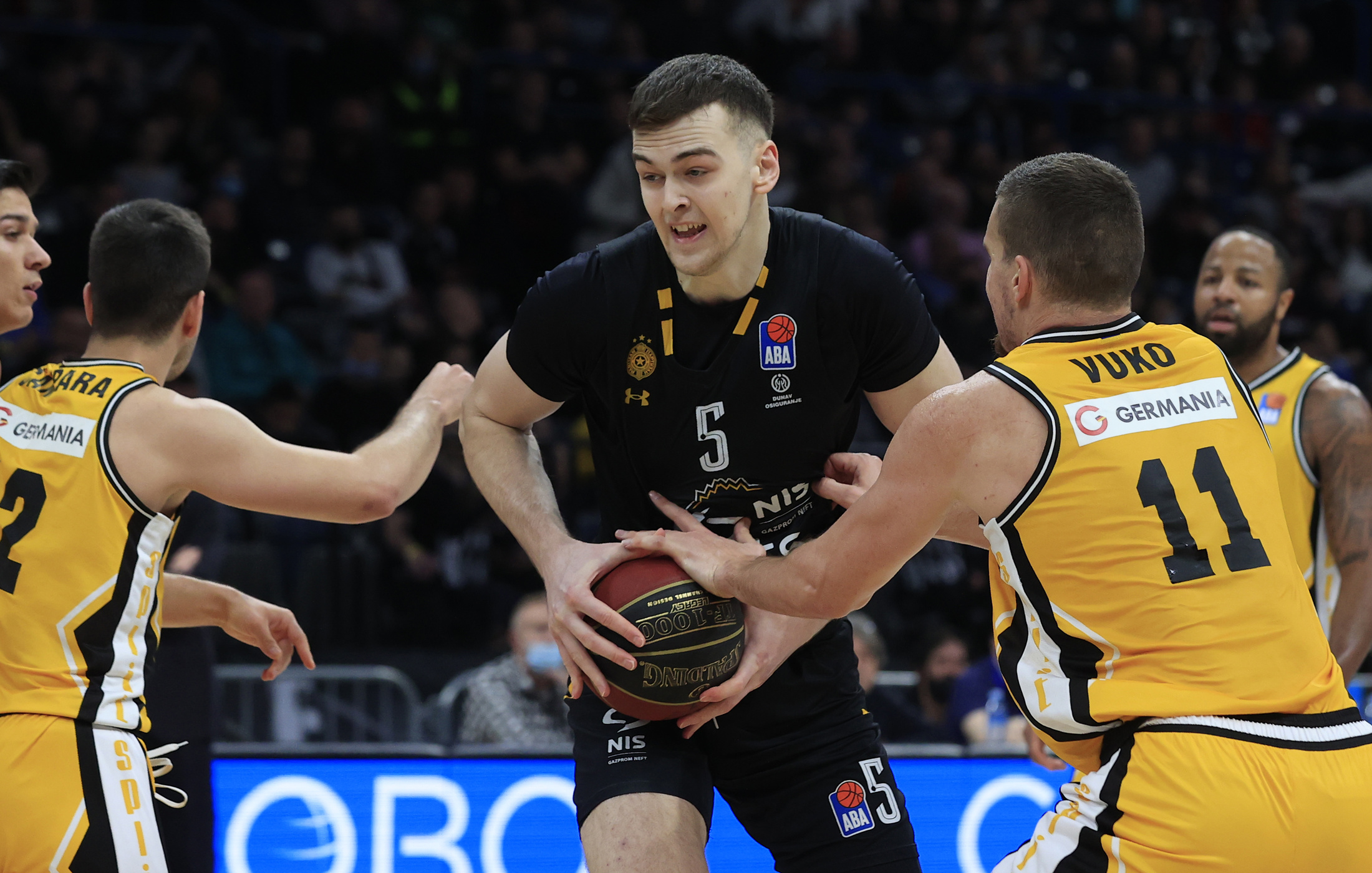 partizan-split-104037