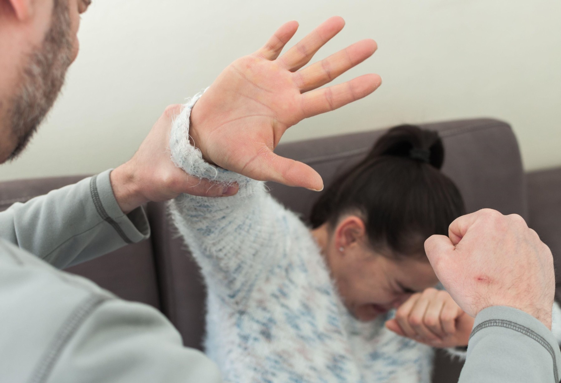 Nasilje u porodici, Porodično nasilje