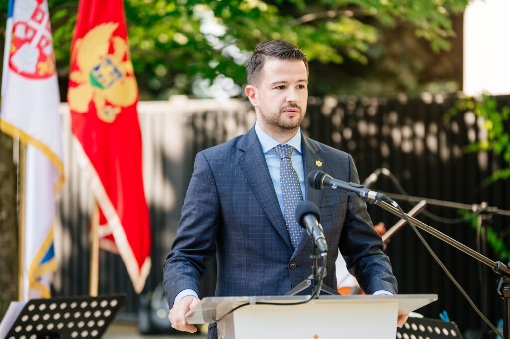 Beograd, 9. jula 2023 - Predsednik Crne Gore Jakov Milatovic prisustvovao je svecanom prijemu u Crnogorskoj kuci u Beogradu, u okviru prve zvanicne posete Srbiji. FOTO TANJUG/ KABINET PREDSEDNIKA CRNE GORE/bs