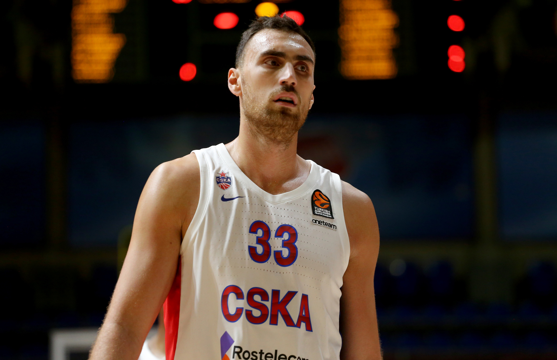 Nikola Milutinov zvezda-cska-10098