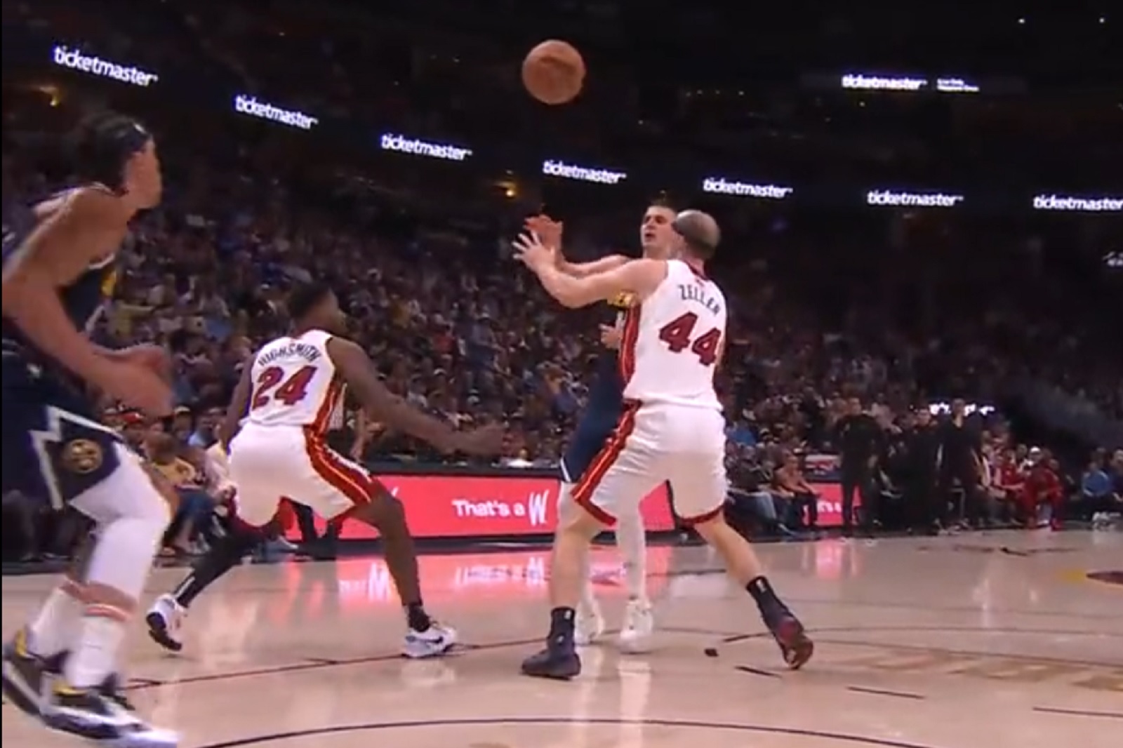 jokic pas gordon