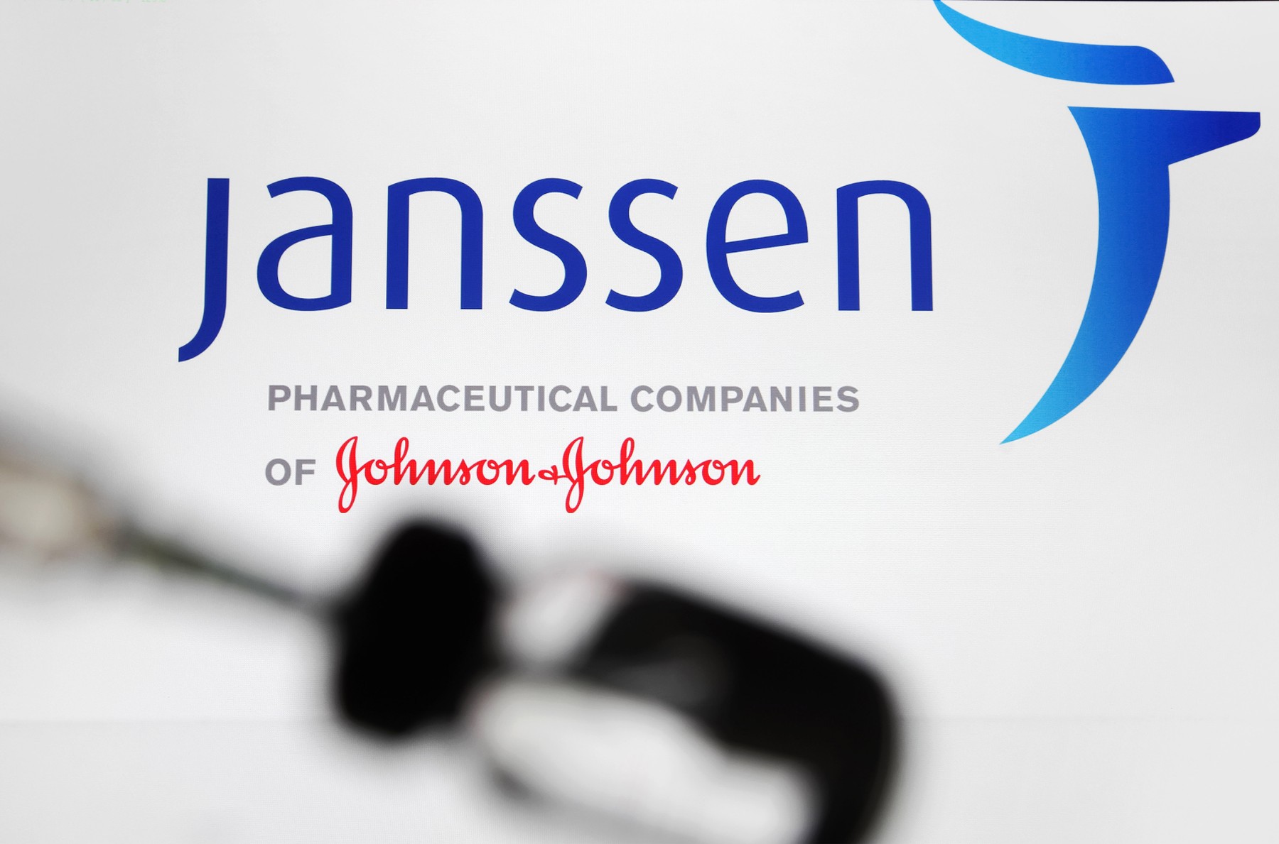 Medical syringe illustrations in Ukraine - 13 Jan 2021