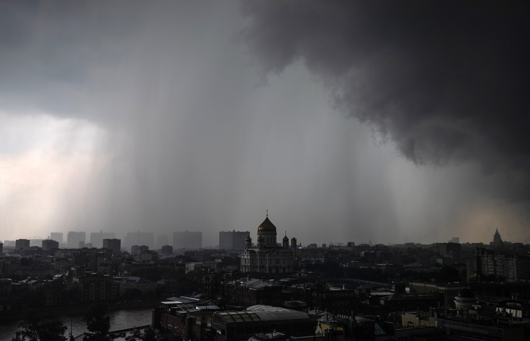 MOSCOW, RUSSIA - JUNE 28, 2021: A view of central Moscow in the rain. Sergei Savostyanov/TASS,Image: 618336196, License: Rights-managed, Restrictions: , Model Release: no, Credit line: Sergei Savostyanov / TASS / Profimedia