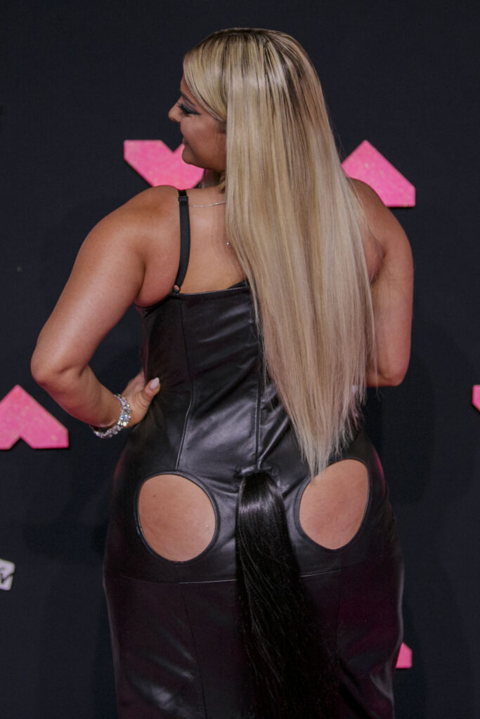 epa10857642 American singer and songwriter Bebe Rexha poses on the red carpet during the MTV Video Music Awards at the Prudential Center in Newark, New Jersey, USA, 12 September 2023.  EPA-EFE/SARAH YENESEL