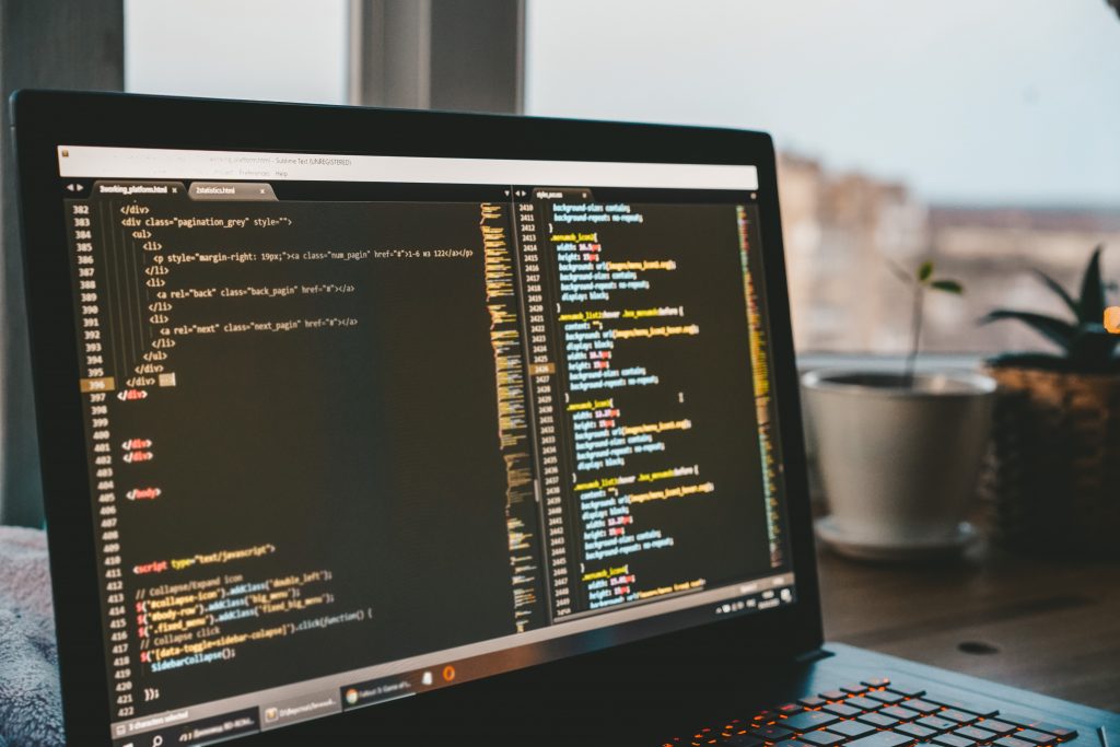 Rusija, hakeri, hakerski upadi, it Foto: Shutterstock/Ivanova Ksenia