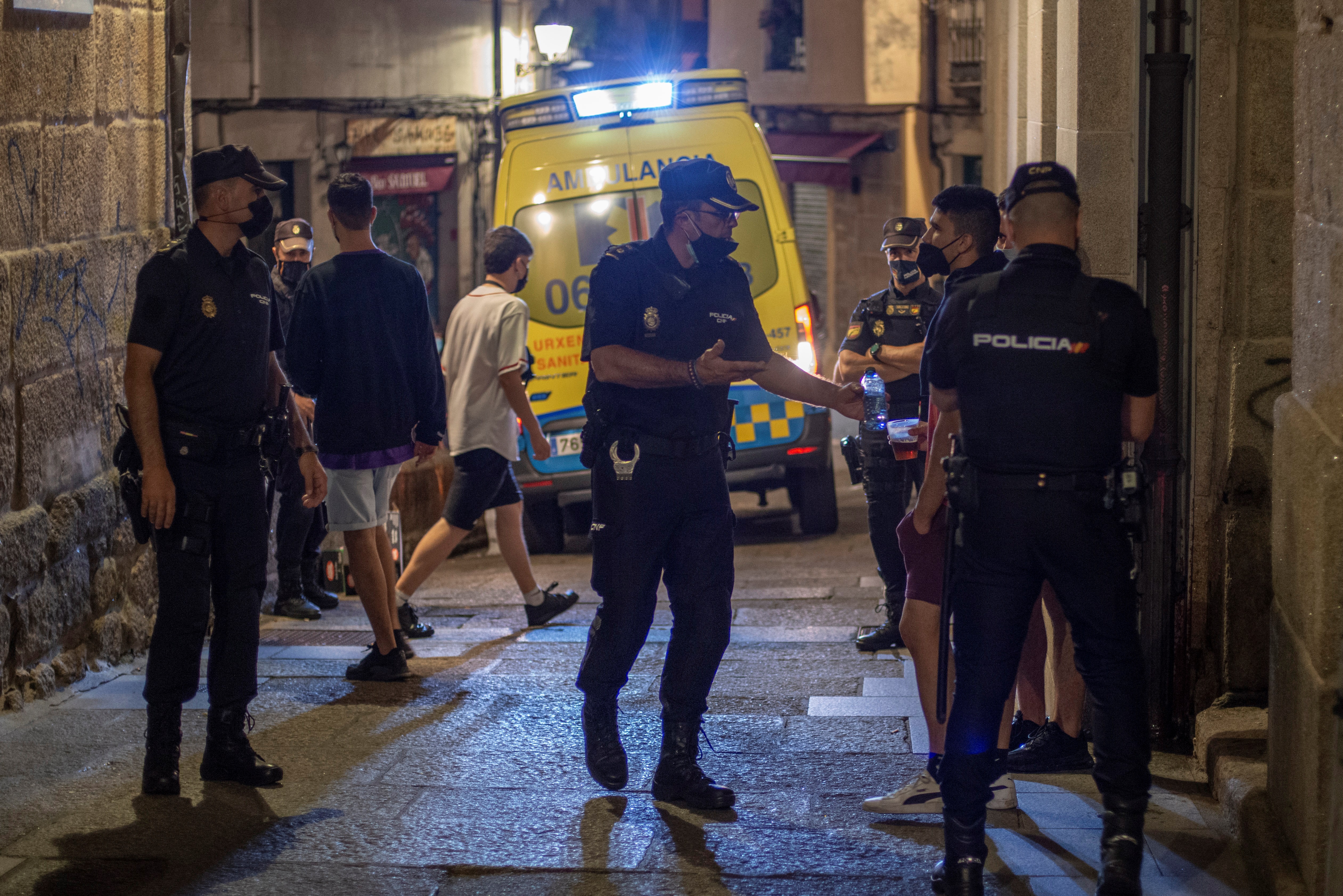 Spain's regional governments set new package of measures against fifth wave of COVID-19