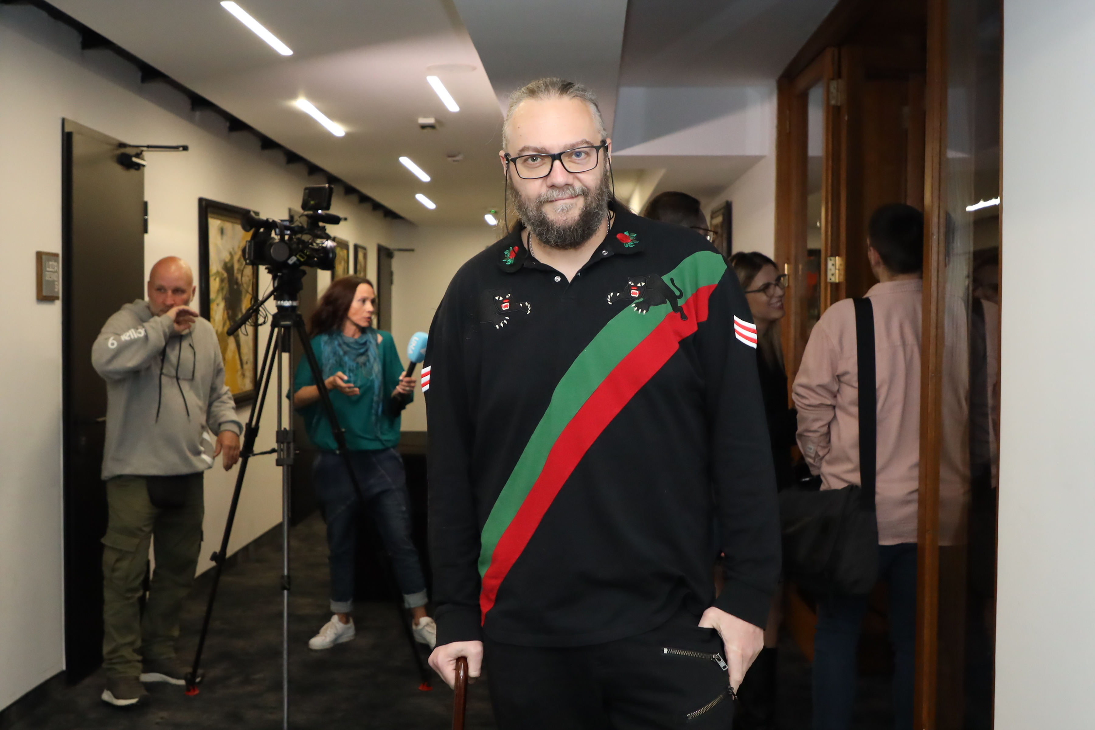 In anticipation of the Belgrade Spring Festival, a gathering was organized with all participants of the festival in the Marsal Salon, on the ground floor of the Kombank Hall.