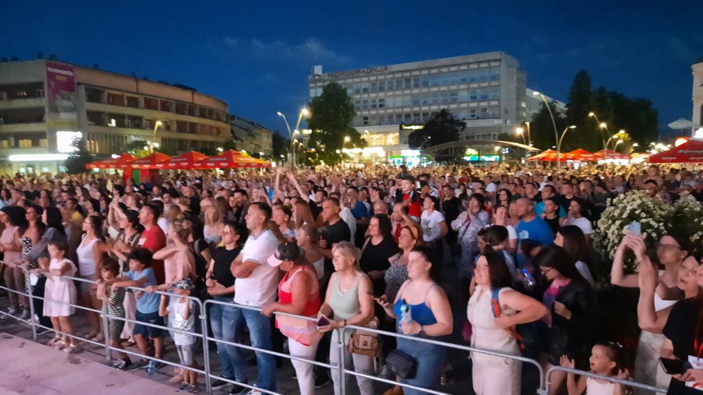 Čačak, 20.07.2023. Nastup Dejana Petrovića i Big Benda u Čačku u okviru Etno Festa Foto: Ljubica Sokić/Nova.rs
