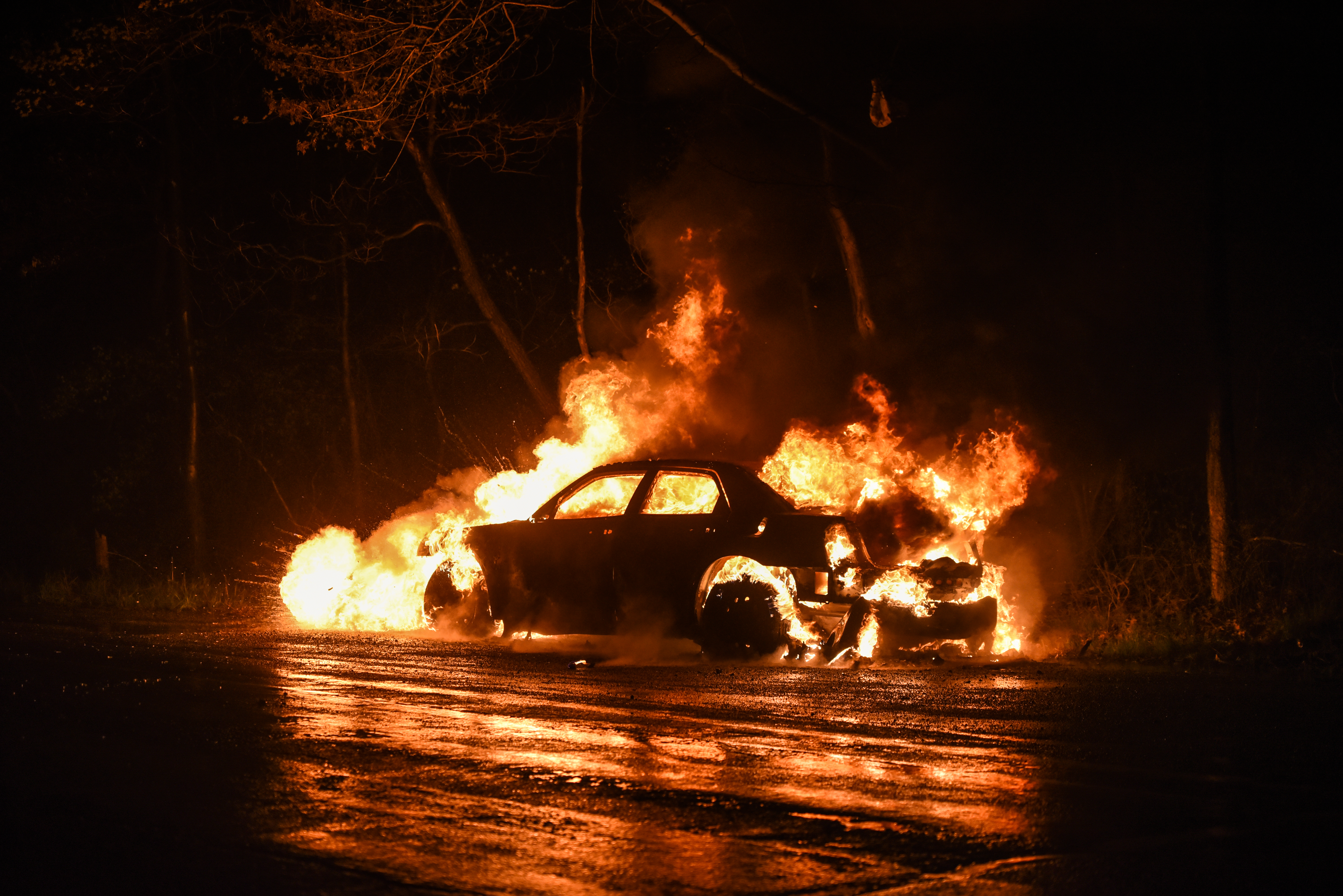 Car,Burns
