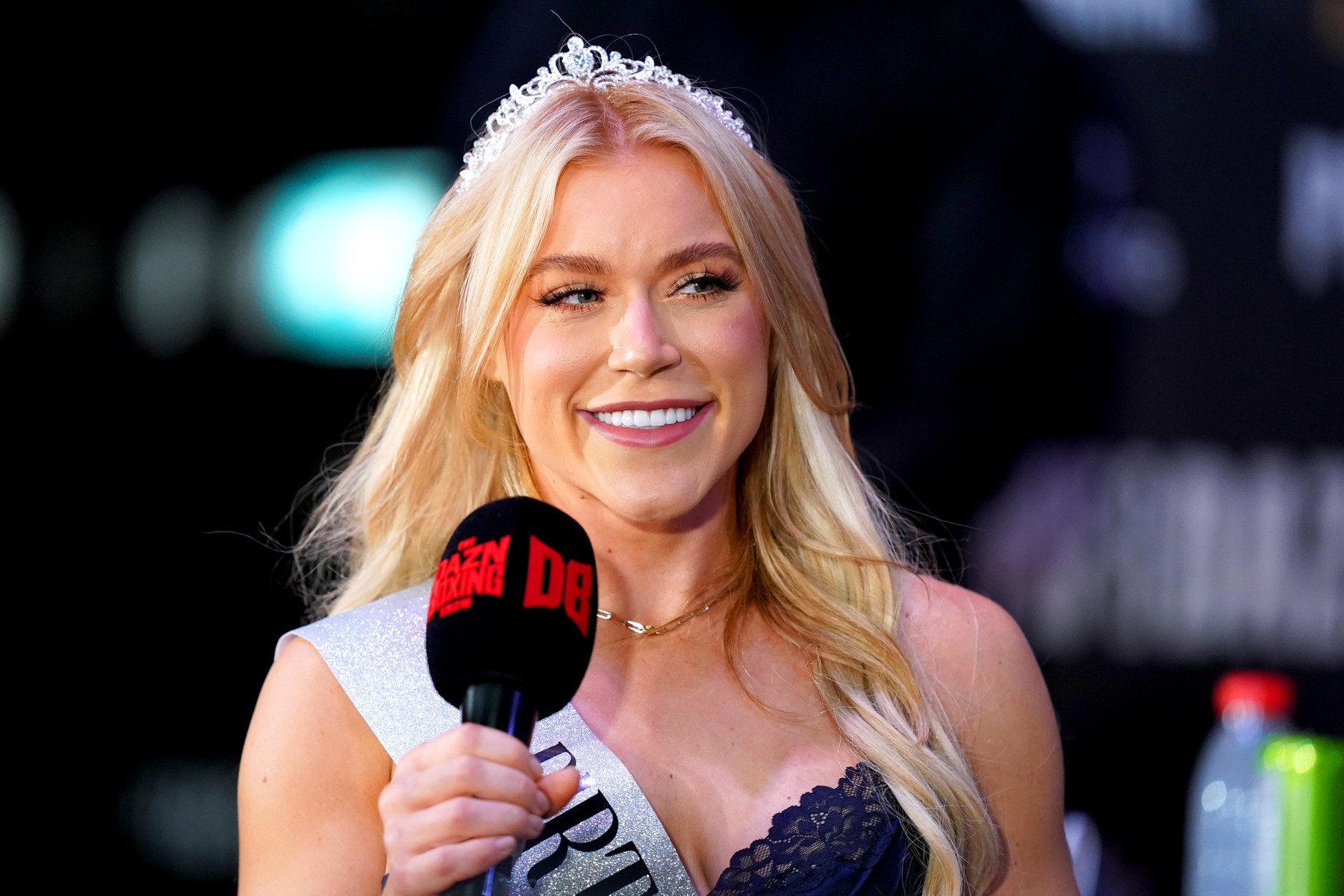 KSI v FaZe Temperrr - Press Conference - BOXPARK Wembley