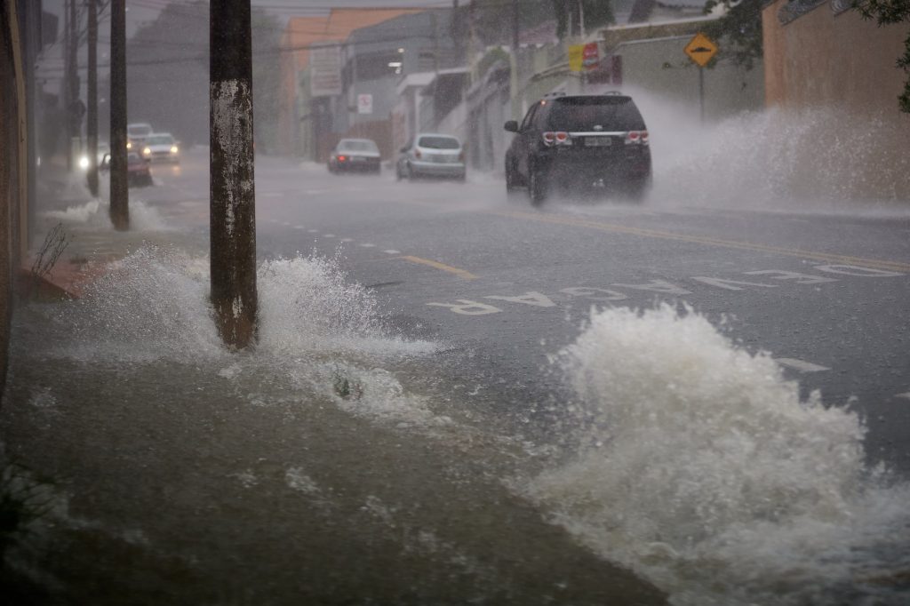 Heavy storm floods in Franca, Sao Paulo, Brazil, on February 10, 2022.,Image: 661347770, License: Rights-managed, Restrictions: *** World Rights ***, Model Release: no, Credit line: Igor do Vale / ddp USA / Profimedia