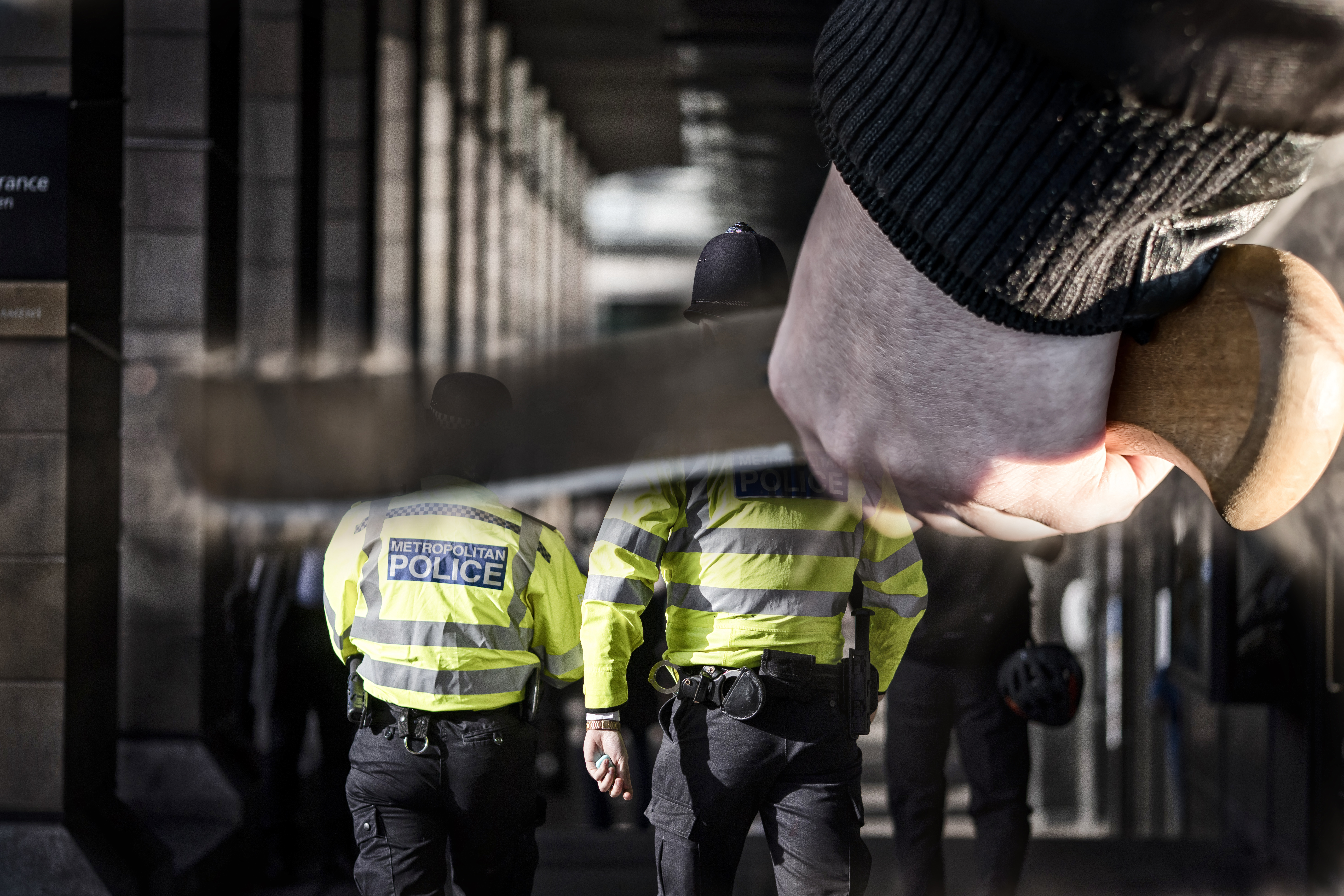 Watchdog report on failures in police vetting