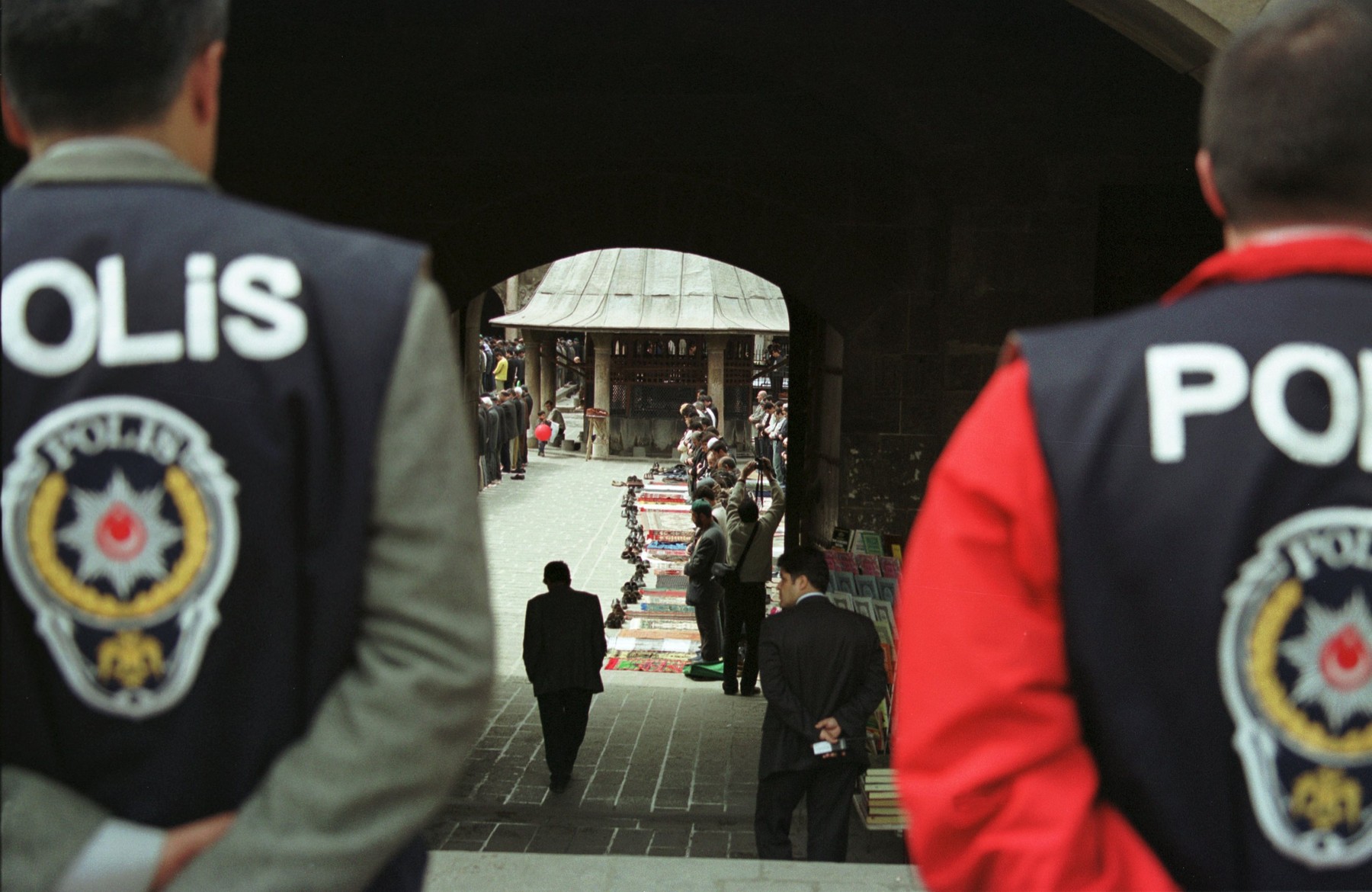 Diyarbakir, TURKEY -- Police wait to control any chaos that may occur