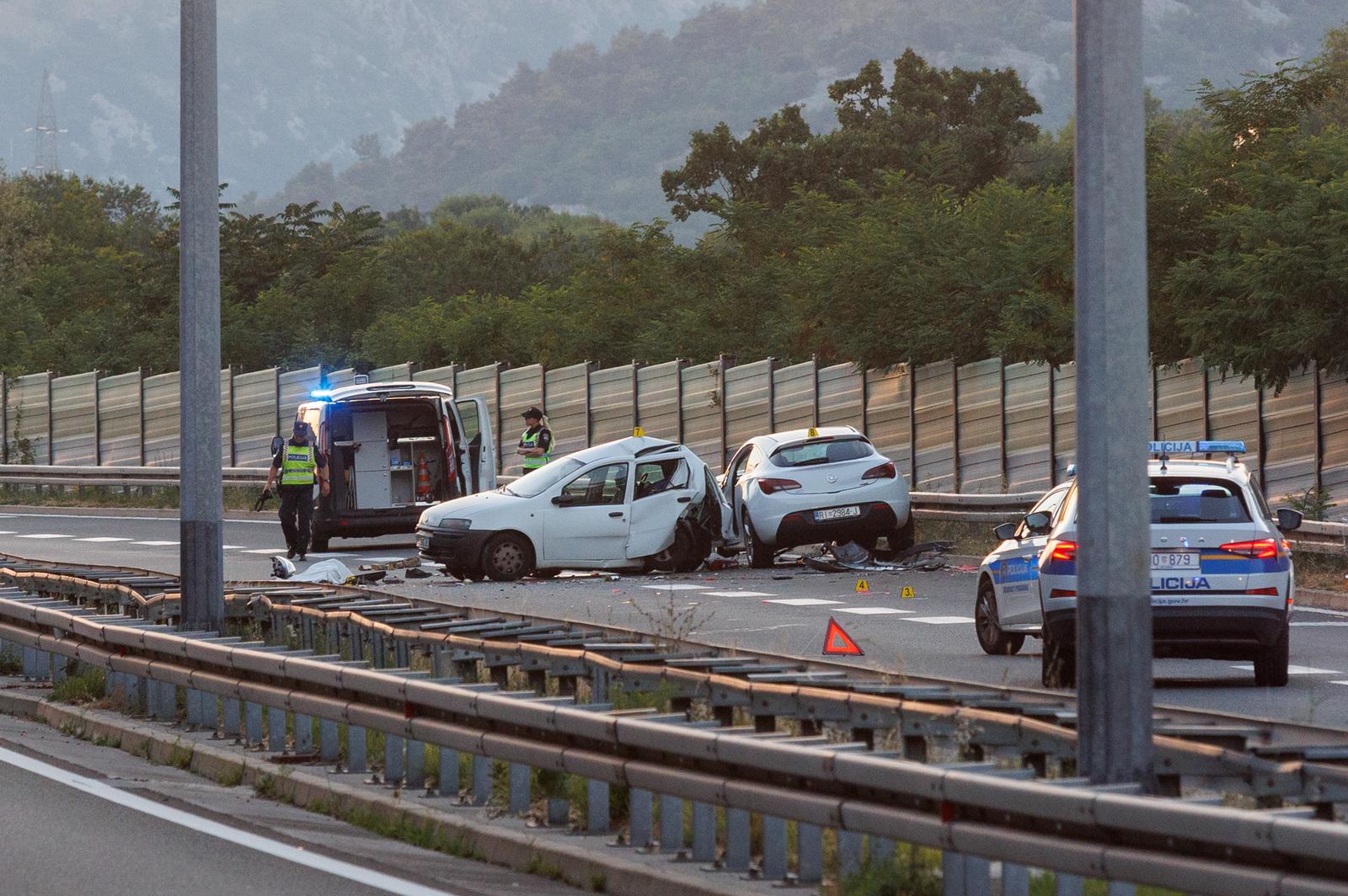 02.07.2023.., Rijeka - Zbog prometne nesrece prekinut je promet izmedu cvorova Rijeka istok i Orehovica u smjeru GP Rupa. Kolona je duga oko 2 km, a promet je preusmjeren preko cvora Rijeka istok i drzavne ceste DC404. Photo: Nel Pavletic/PIXSELL