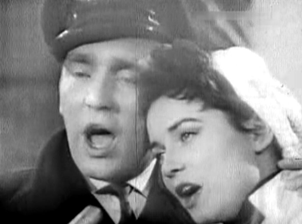 evrovizija  1957 Danska, Birthe Wilke & Gustav Winckler sing Skibet skal sejle i nat for Denmark in the 1957 Eurovision Song Contest and end up in third place with 10 points.