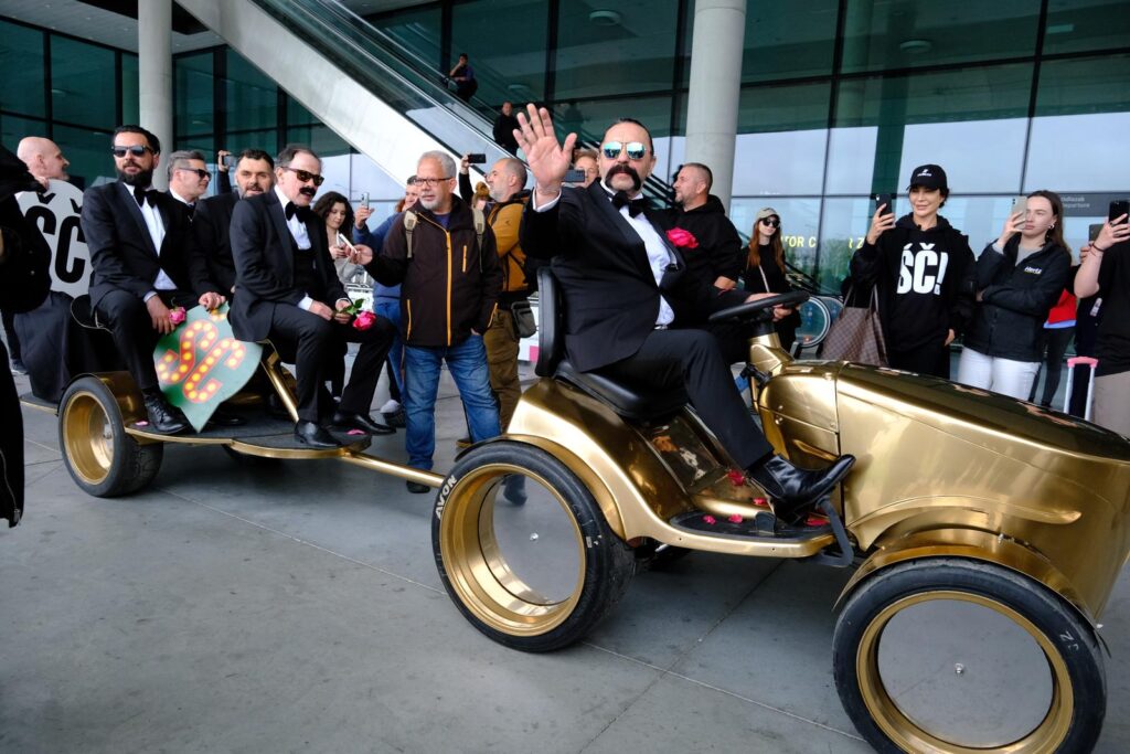 14.05.2023., Zagreb - Grupa Let 3 sletjela je u Zracnu luku Franjo Tudjman nakon sto je sinoc zauzela 13. mjesto na Pjesmi Eurovizije u Liverpoolu. Damir Martinovic Mrle, Zoran Prodanovic Prlja. Photo: Slaven Branislav Babic/PIXSELL