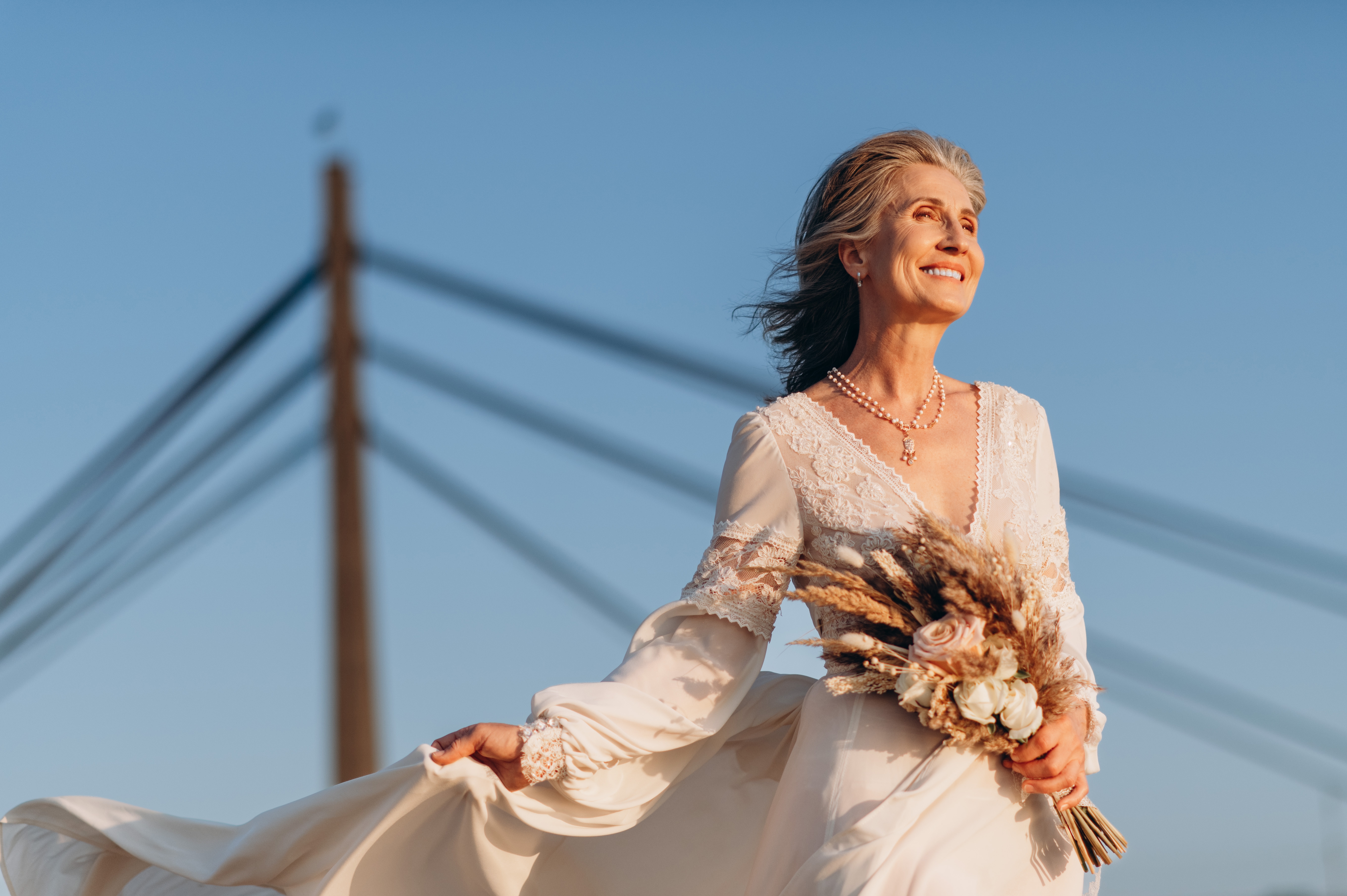 Baba, starija žena, venčanica Foto: Shutterstock