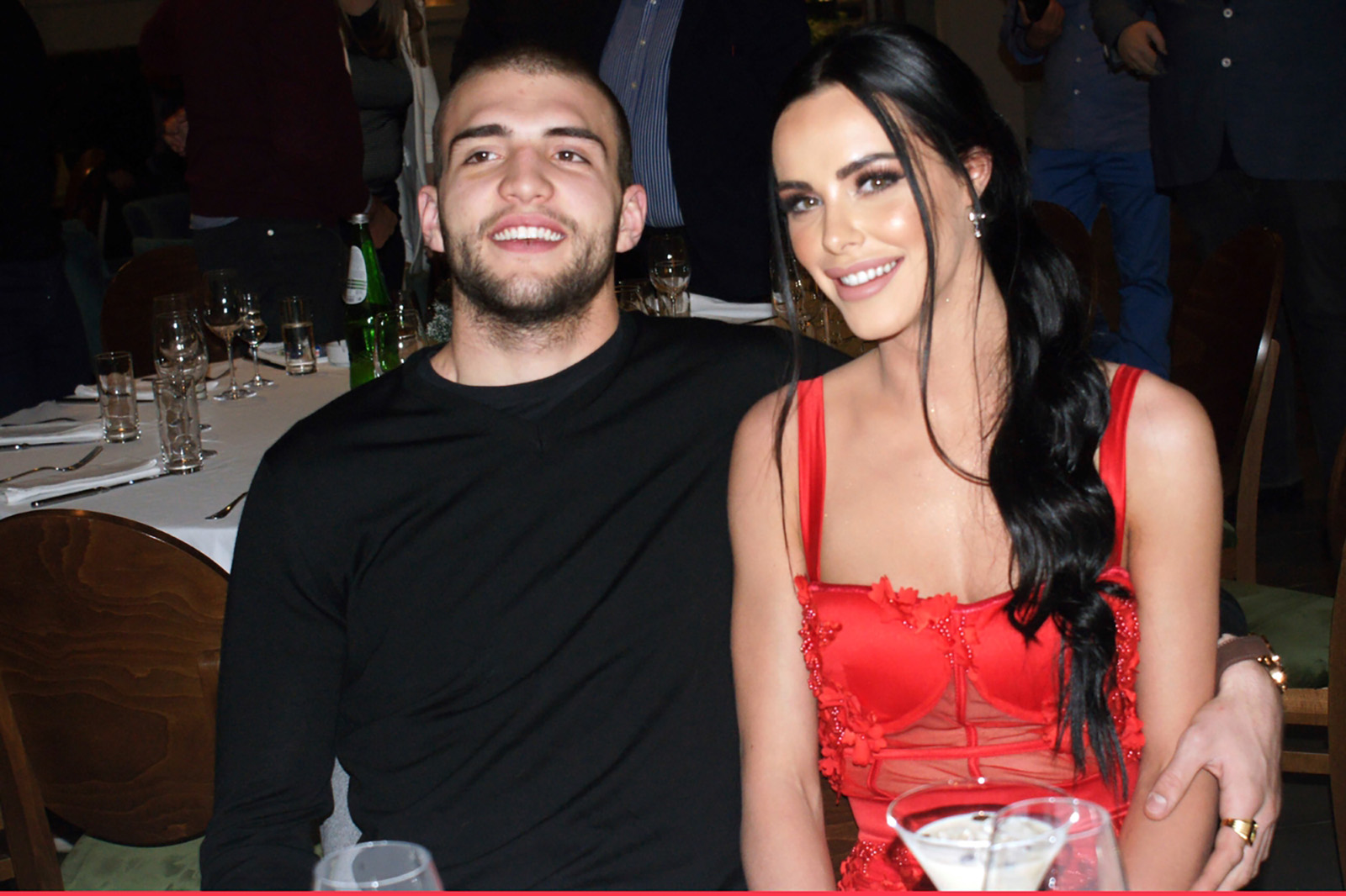 bojovic_nebojsa_rodjendan___176732__photo_E-Stock_blank