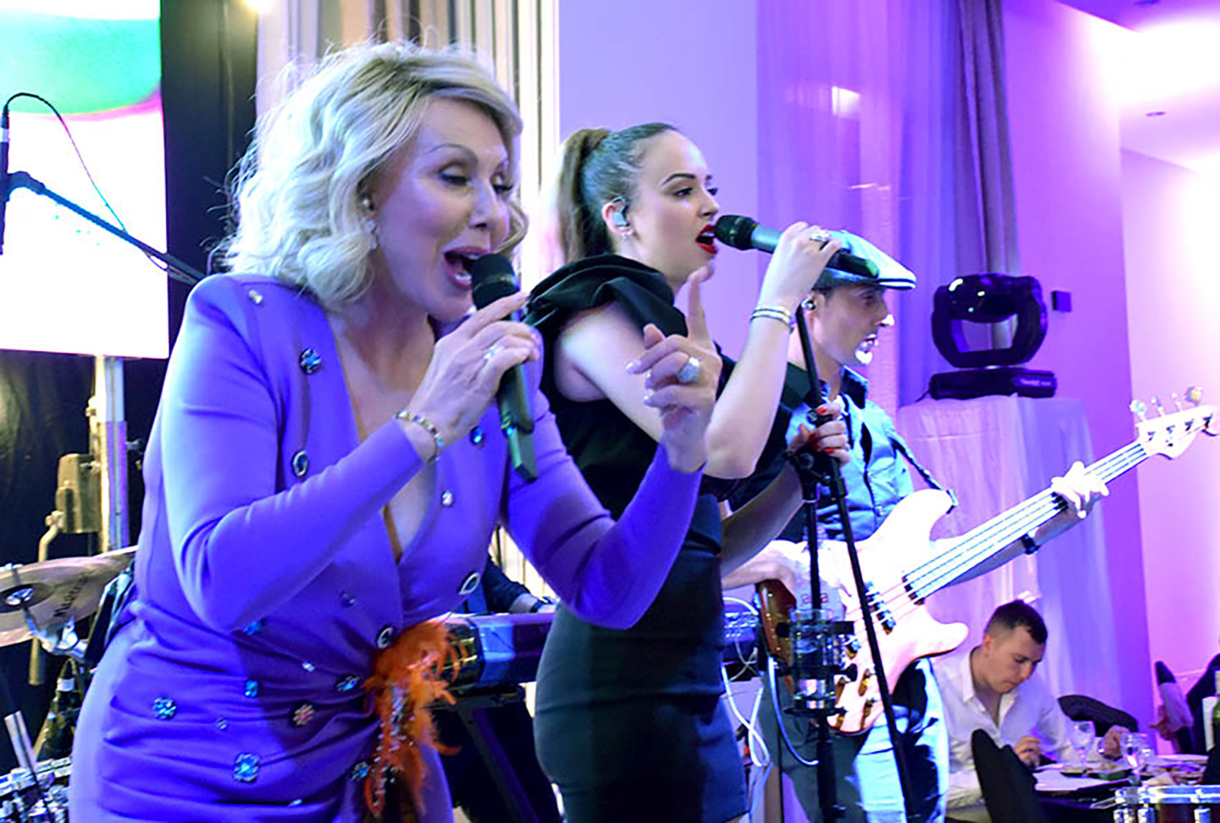 Slavonska svadba o kojoj priča cela Hrvatska: Lepa Brena i Petar Grašo napravili lom odobrenje na mailu vladislav