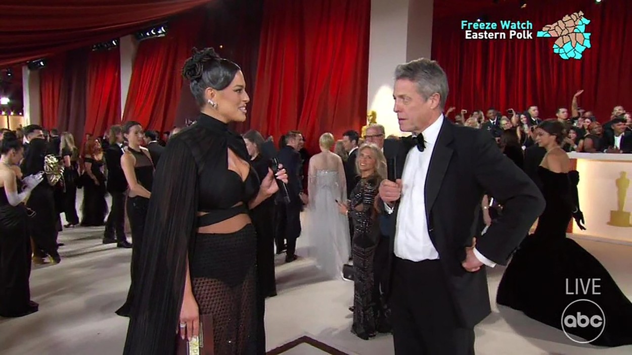 Hugh Grant gives incredibly awkward and 'rude' Oscars red carpet interview