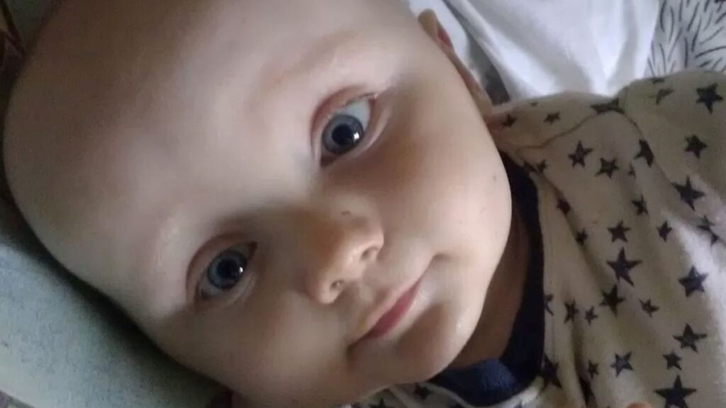 Finley Boden, ubijeno dete, roditelji ubice Foto: Derbyshire Police