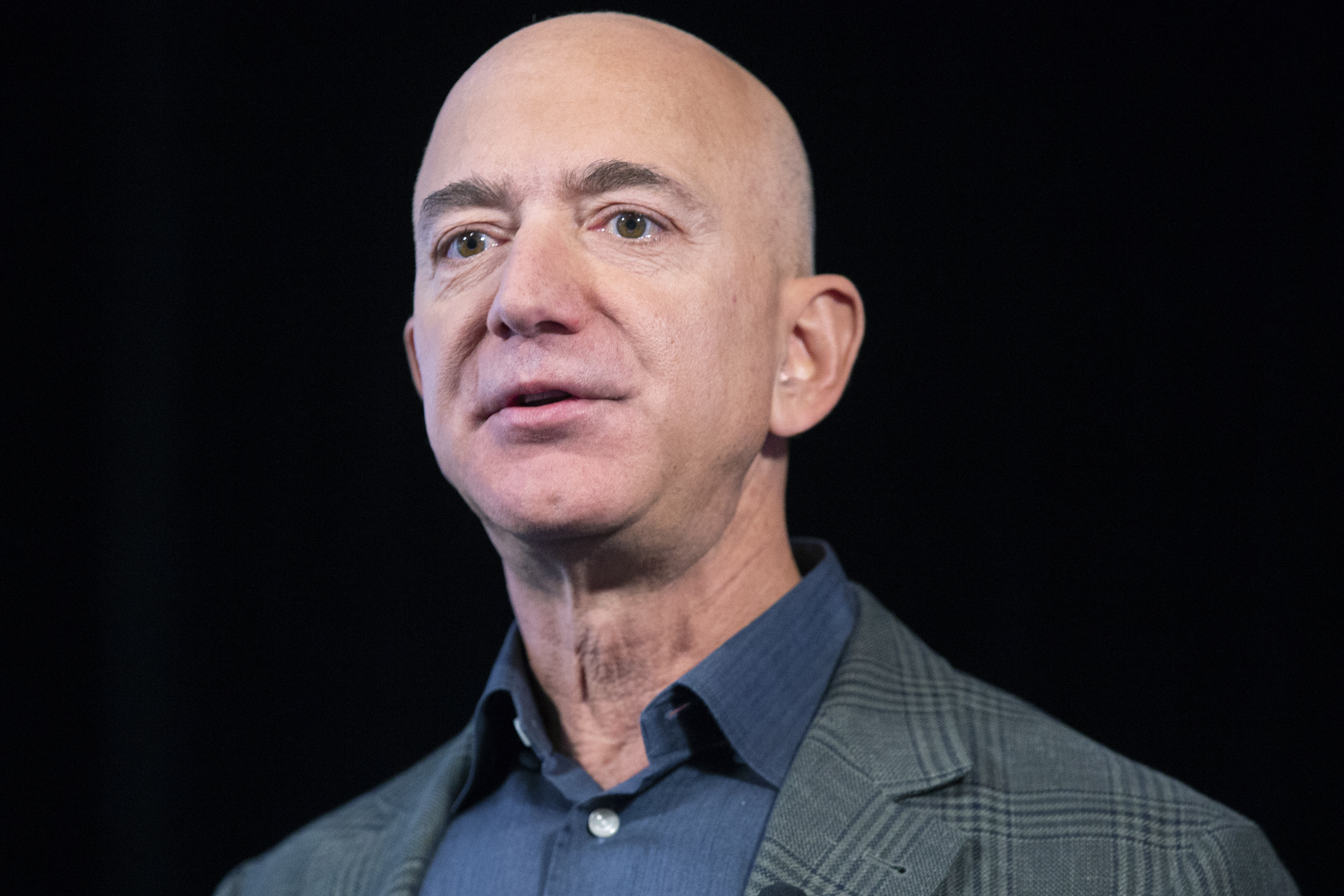 Jeff Bezos will step down as Amazon CEO by Q3
