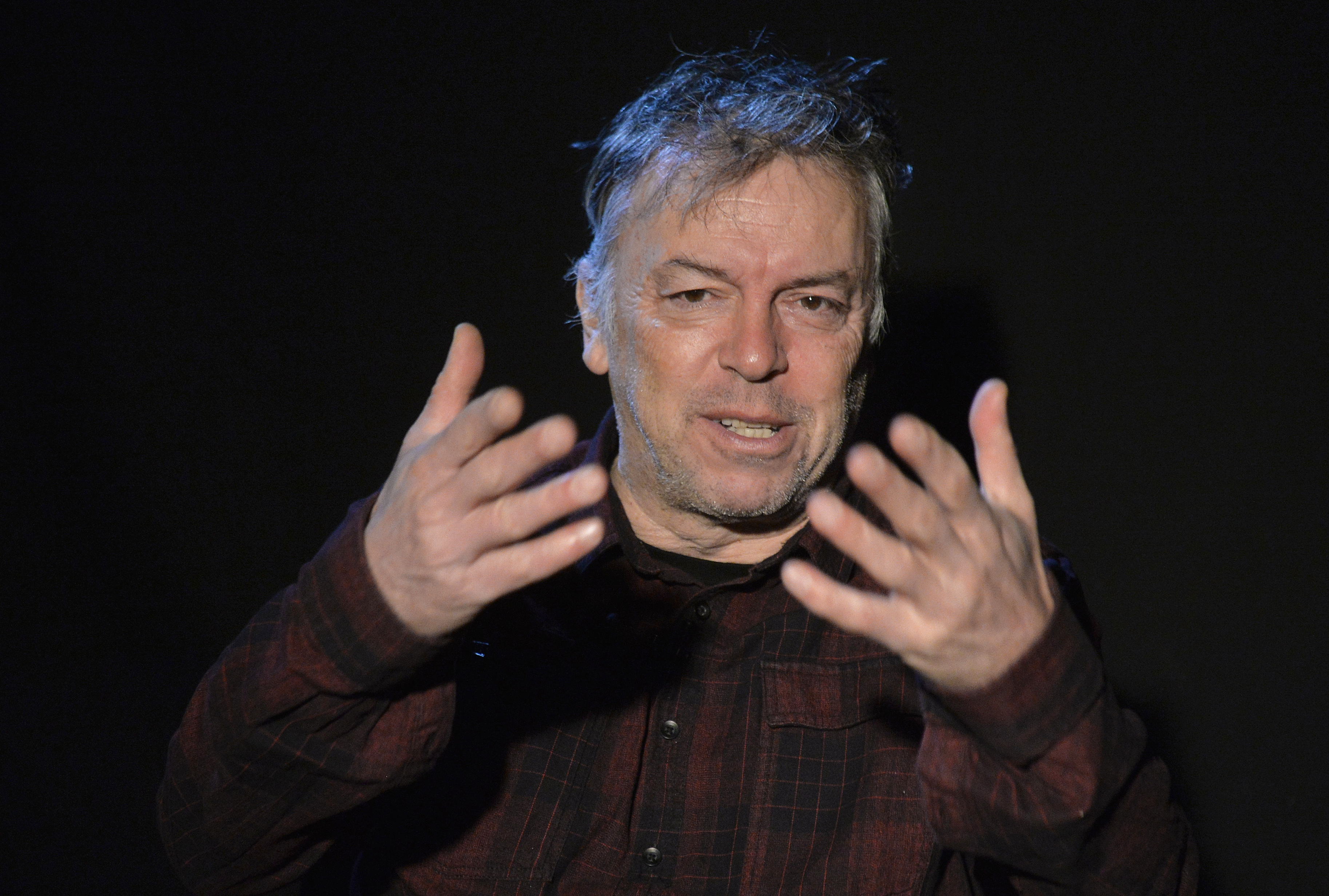 Beograd, 25. januara 2023 - Gost nove epizode video serijala Tanjug Reflektor bio je muzicar Nenad Jankovic (Nele Karajlic) koji je govorio o drugoj sezoni serije "Slona braca - Nekst denerejn". FOTO TANJUG/ RADE PRELIC/bs