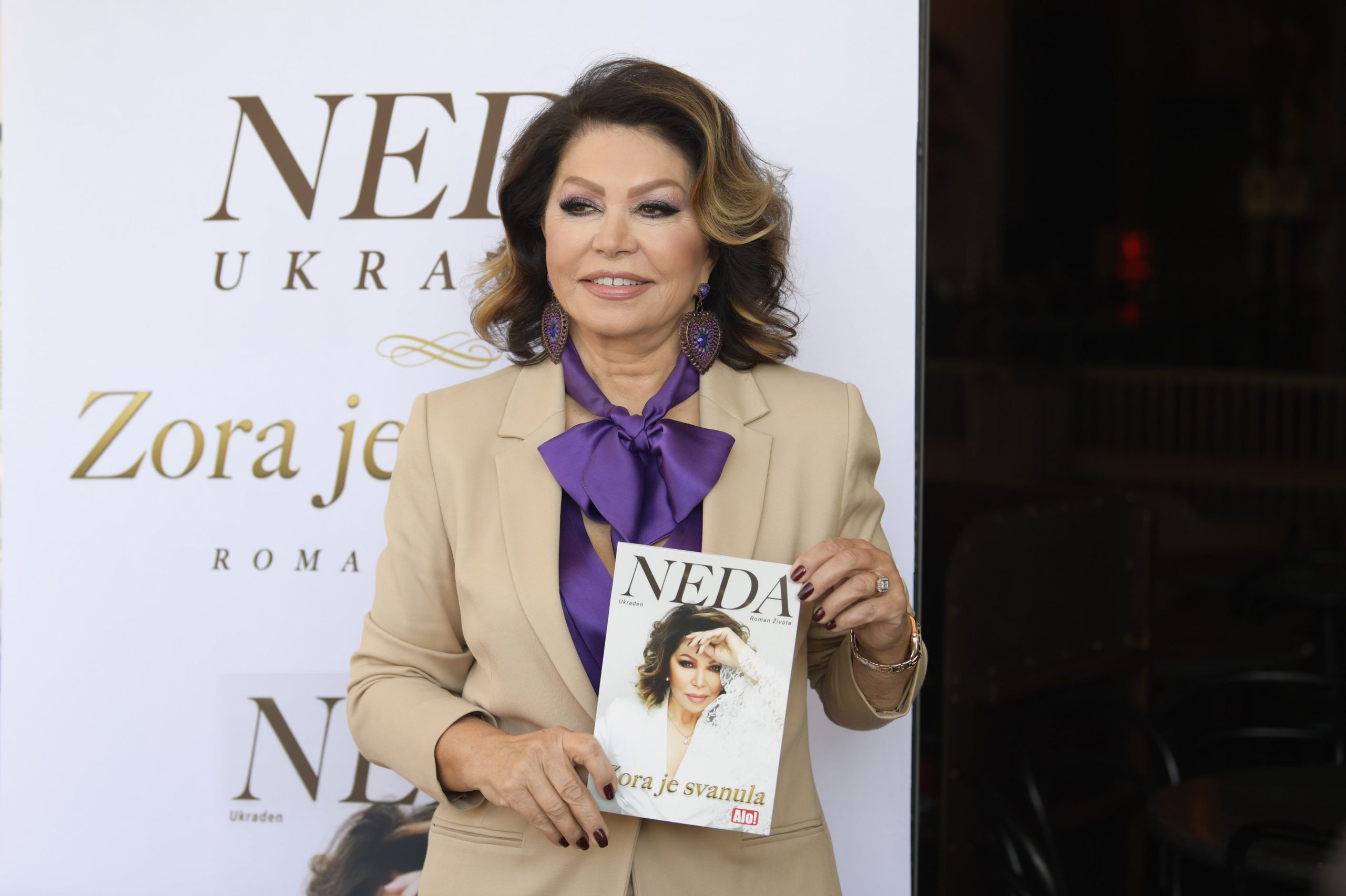 Beograd 20.10.2022. Neda Ukraden. Promocija knjige Nede Ukraden, pod nazivom Zora je svanula, knjiga, autobiografija Foto: Goran Srdanov/Nova.rs